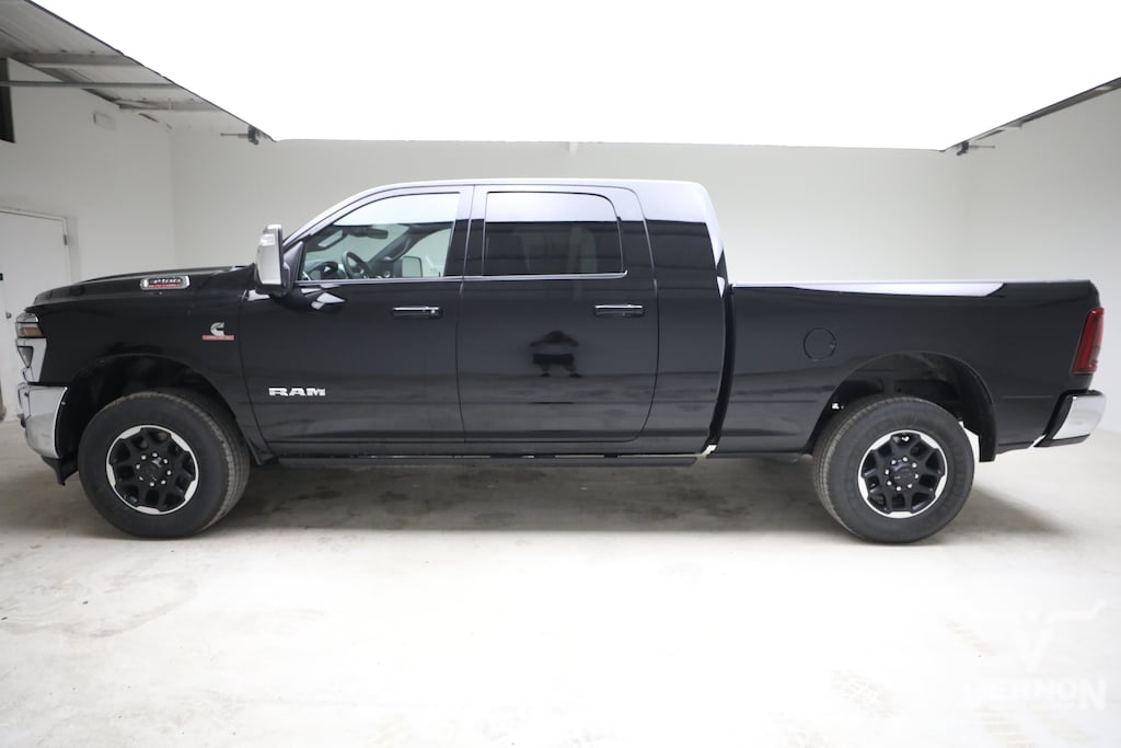 New 2026 Ram 3500 LARAMIE MEGA CAB 4X4 6'4 BOX Pickup