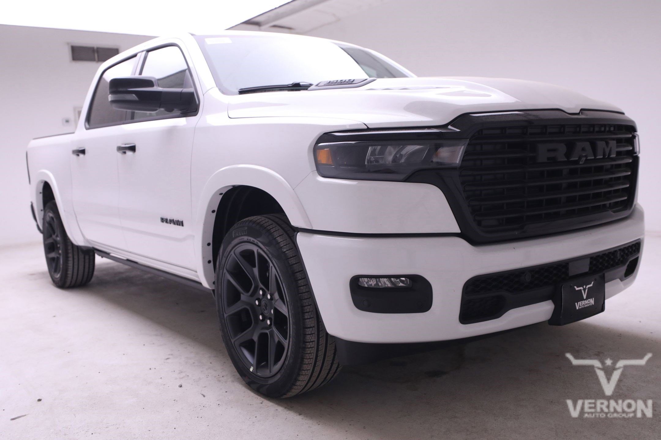 2026 Ram 1500 Laramie photo 3