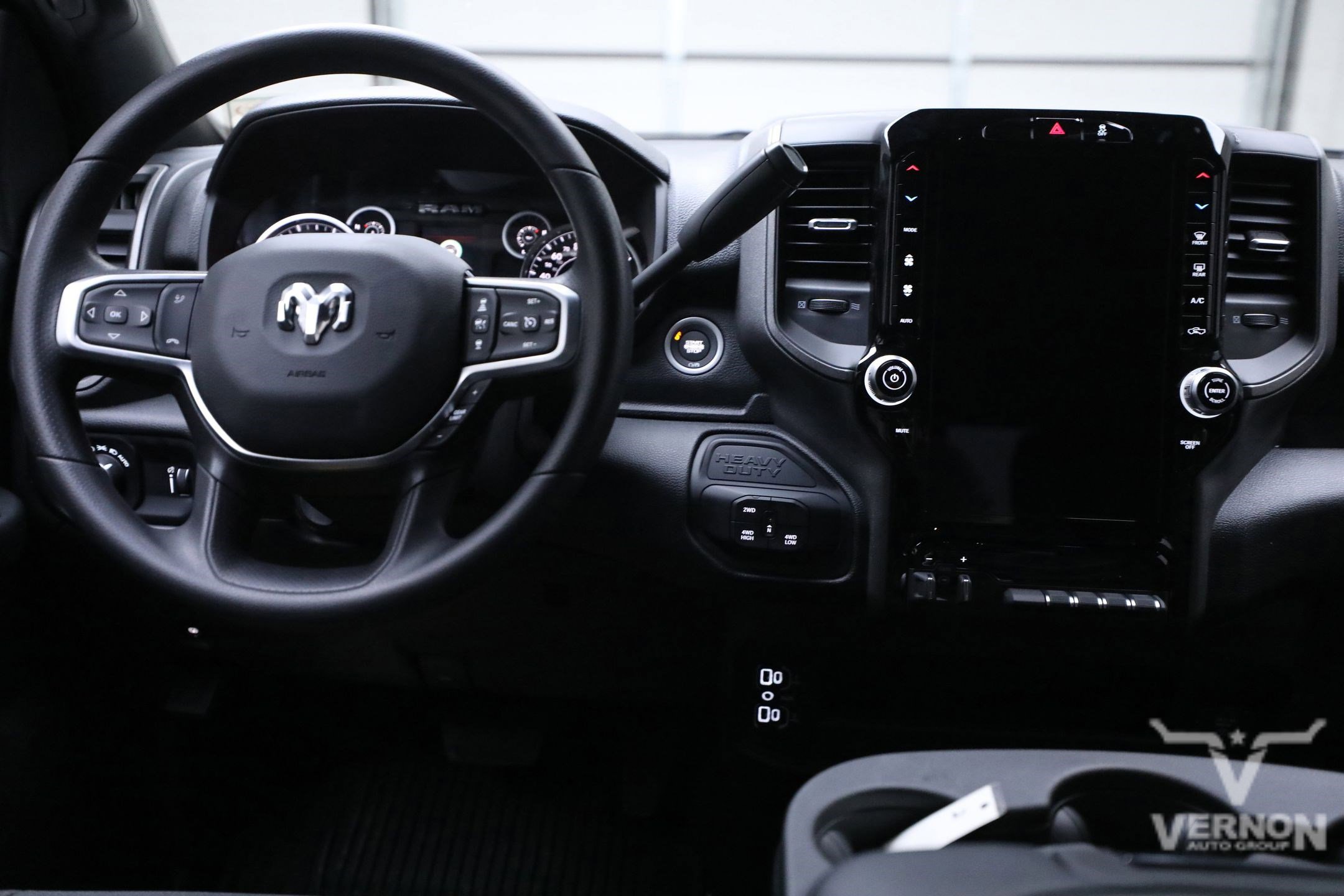 2025 Ram 2500 Tradesman photo 3