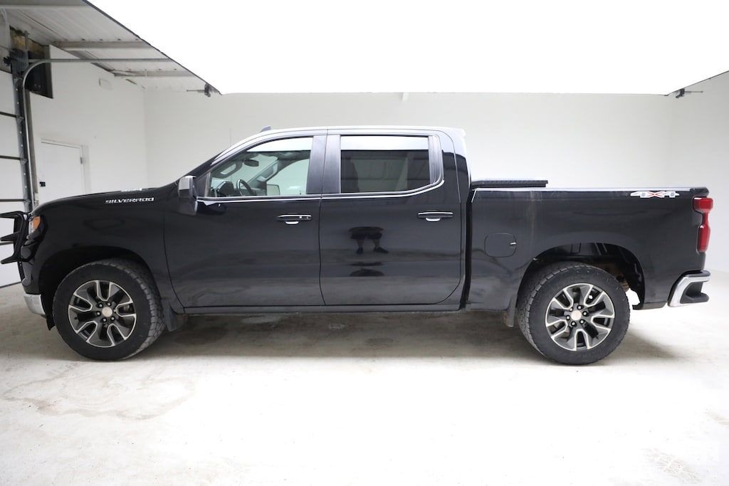 Used 2023 Chevrolet Silverado 1500 LT w/1LT Truck Crew Cab