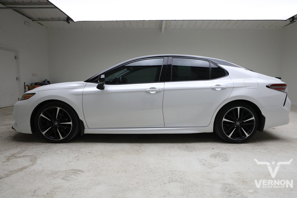 Used 2019 Toyota Camry XLE V6 Sedan