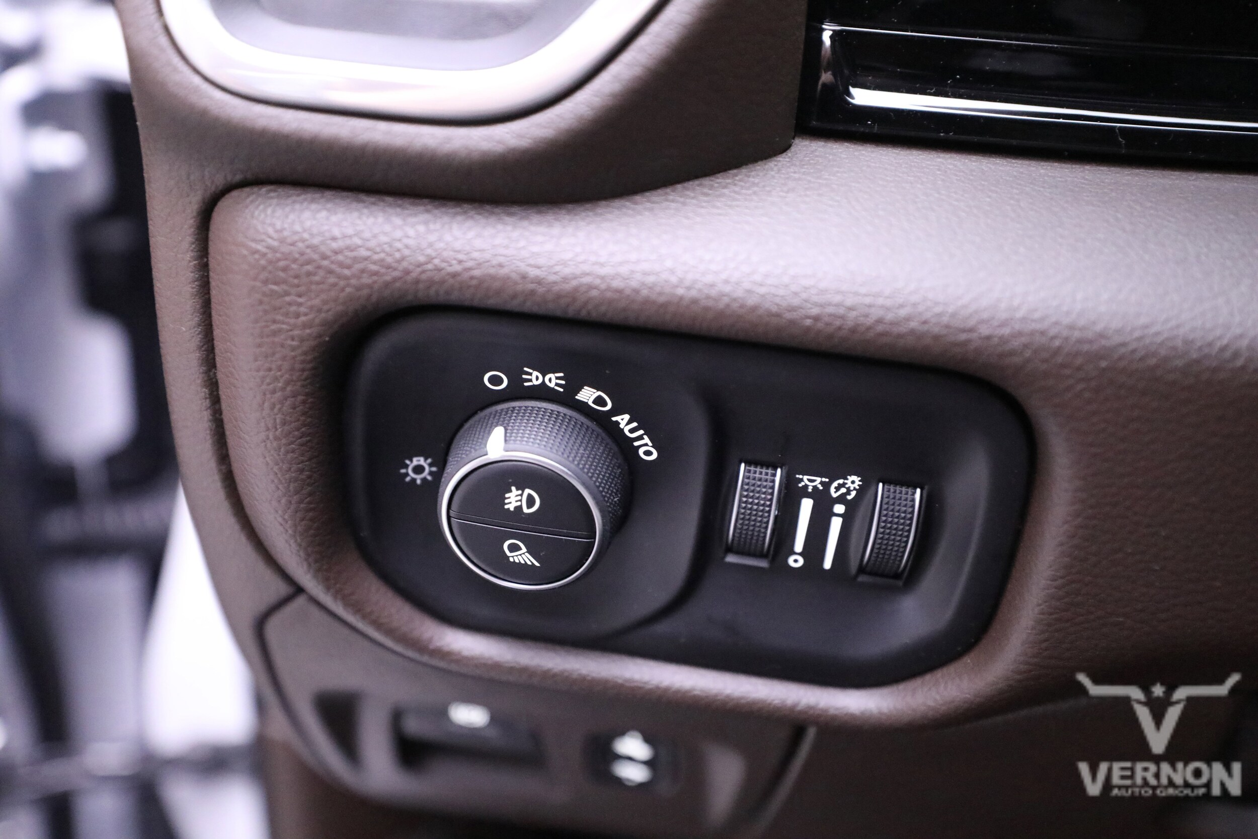 2026 RAM 1500 Laramie - Photo 17