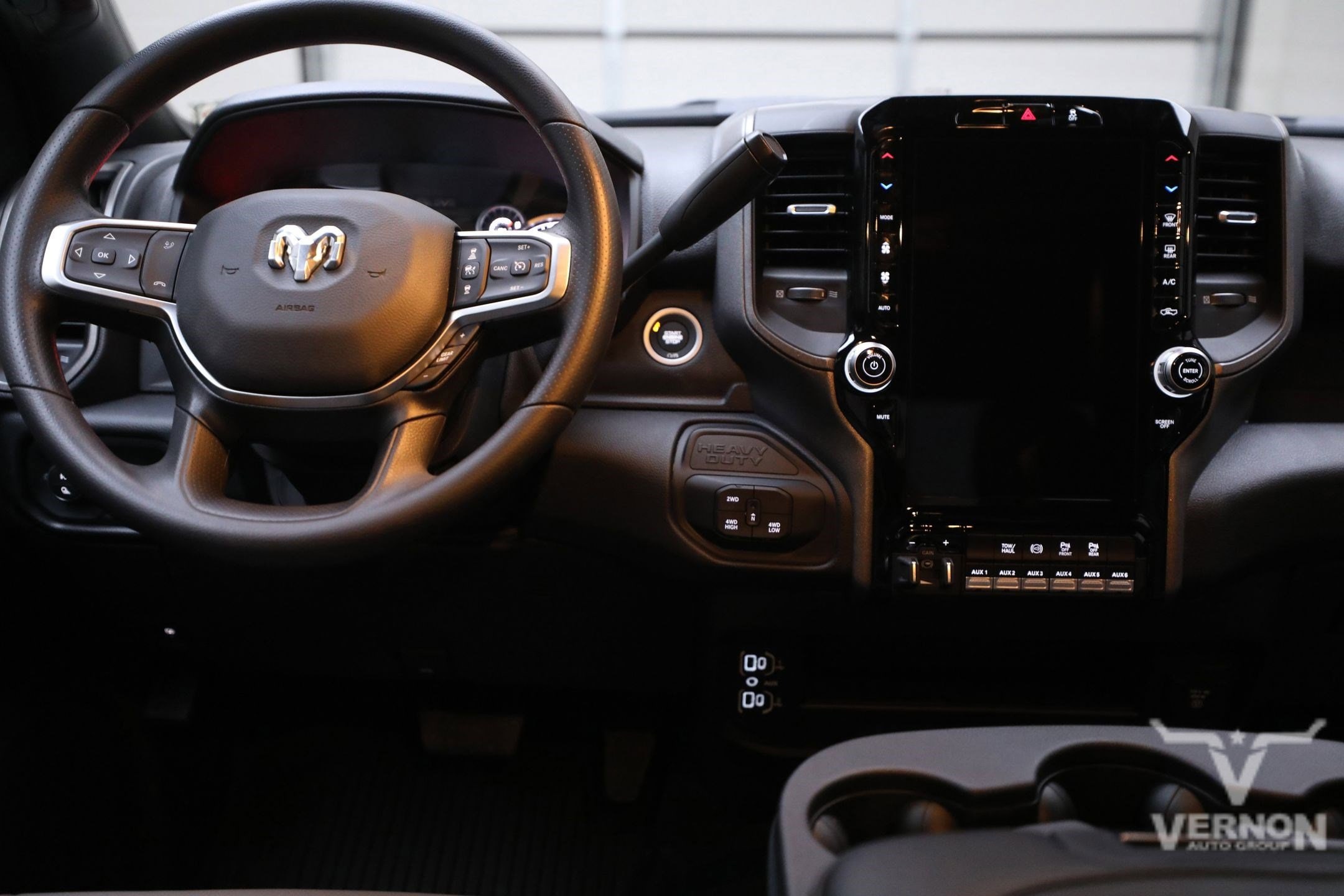 2025 Ram 2500 Tradesman photo 3