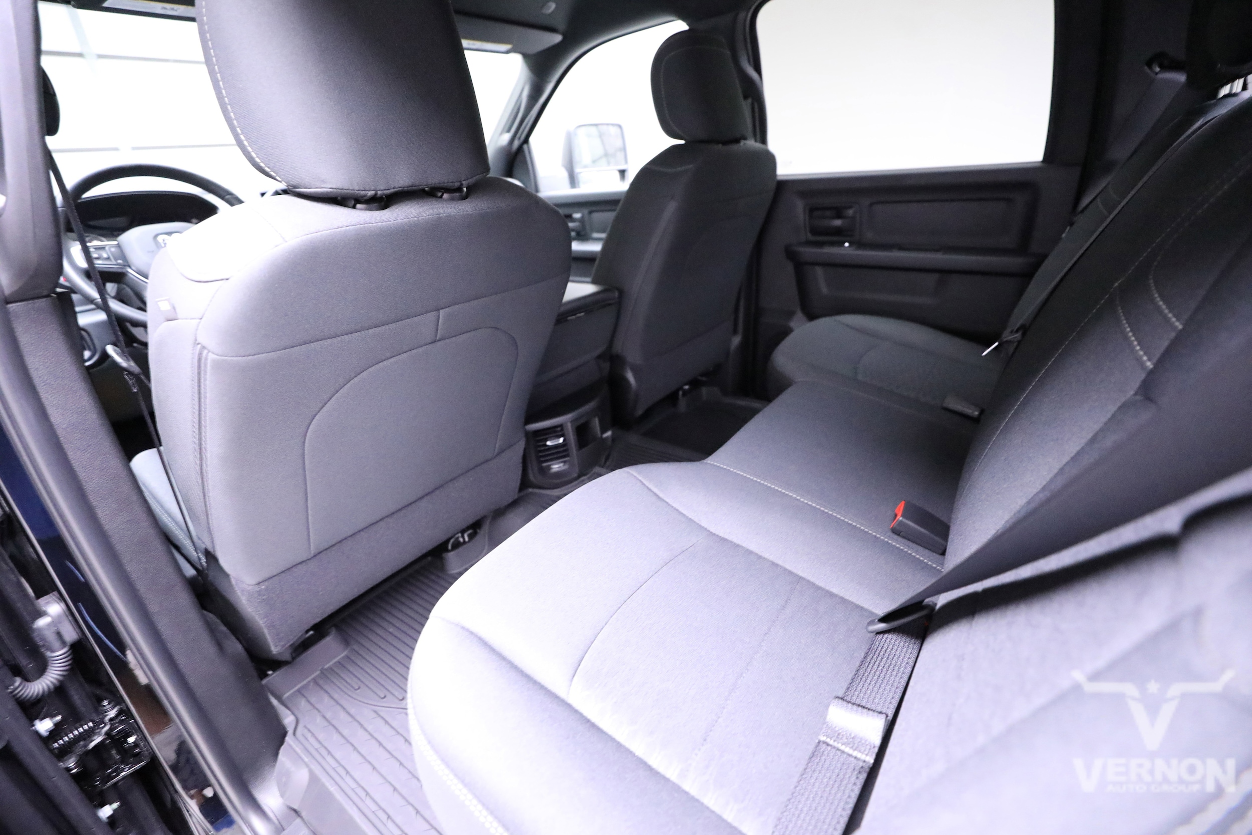 2026 RAM 3500 Tradesman - Photo 9