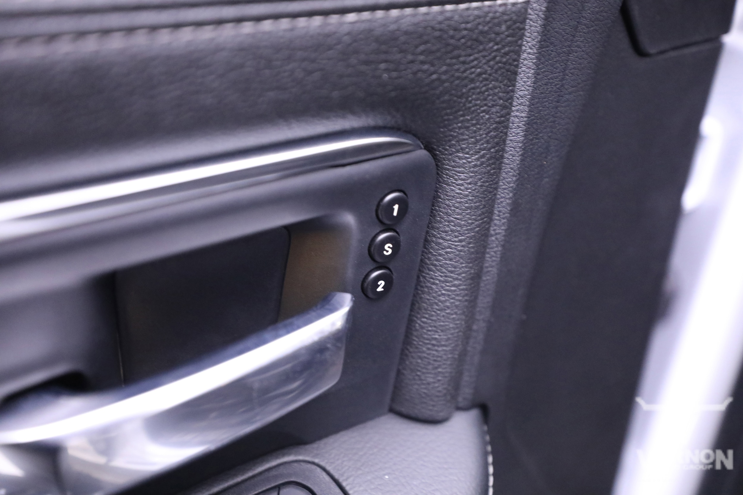 2026 RAM 3500 Laramie - Photo 17