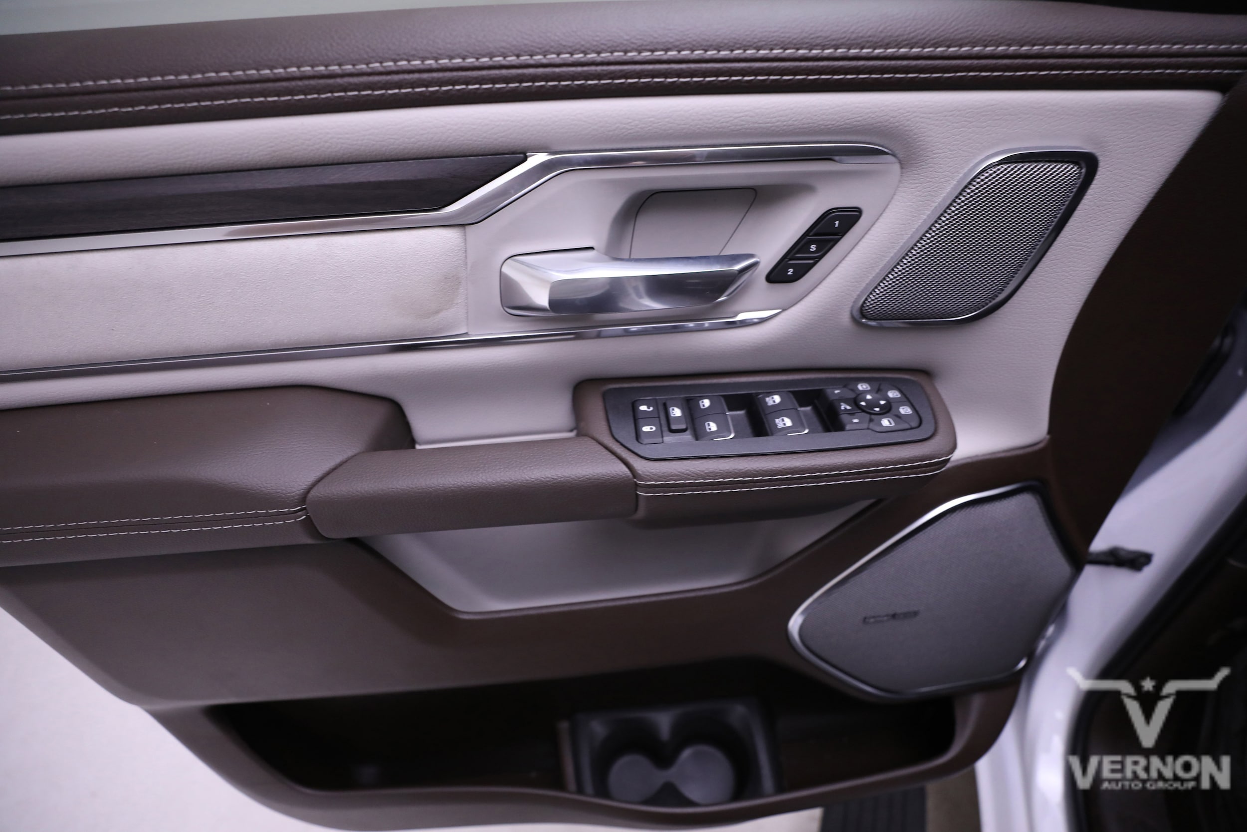 2026 RAM 1500 Laramie - Photo 20