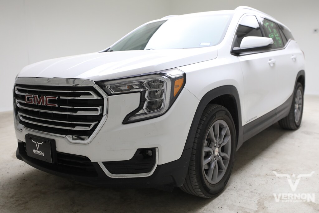 Used 2024 GMC Terrain SLT SUV