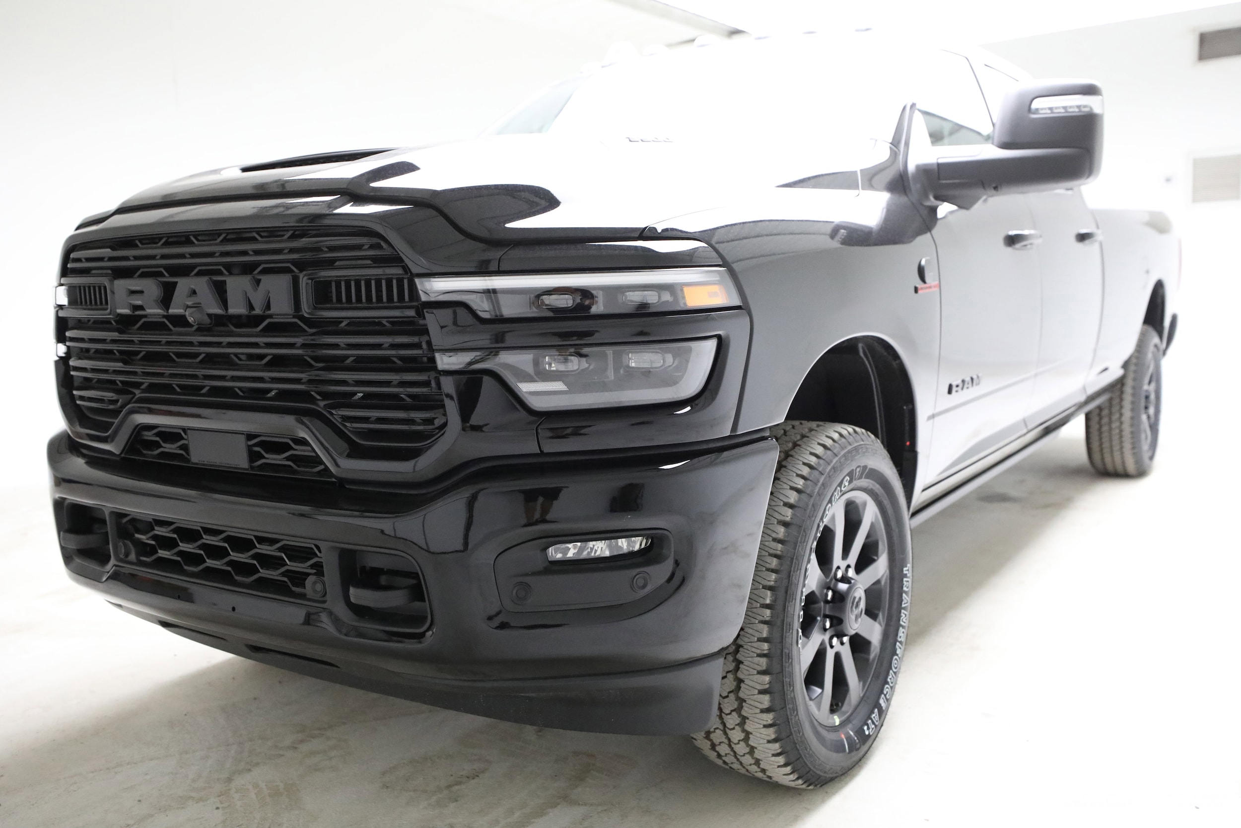 2026 RAM 3500 Laramie 4X4 Crew Cab LWB's photo