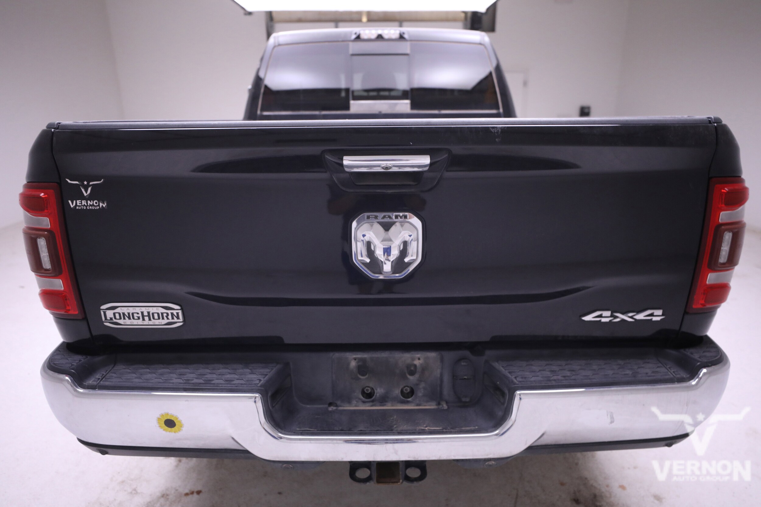 2019 Ram 2500 Laramie Longhorn photo 3