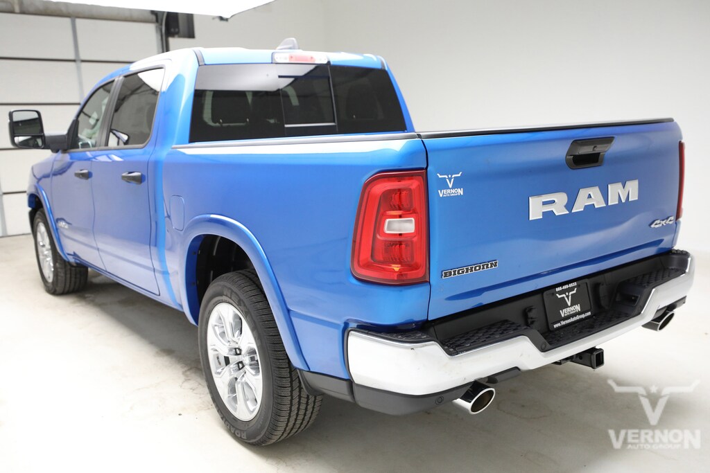 New 2026 Ram 1500 BIG HORN CREW CAB 4X4 5'7 BOX Pickup