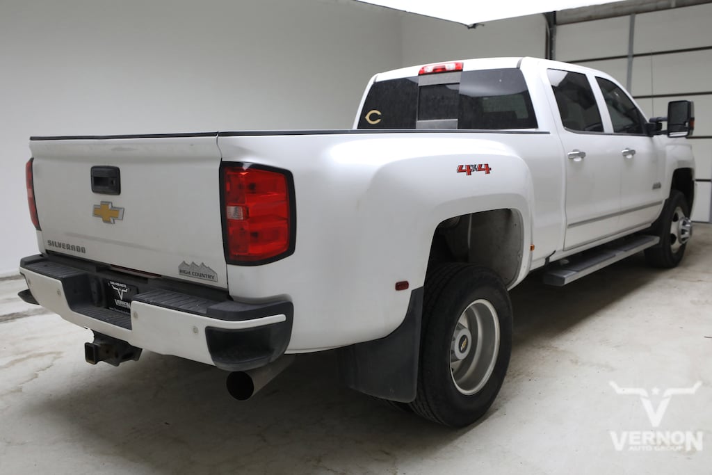 Used 2019 Chevrolet Silverado 3500HD High Country Truck Crew Cab