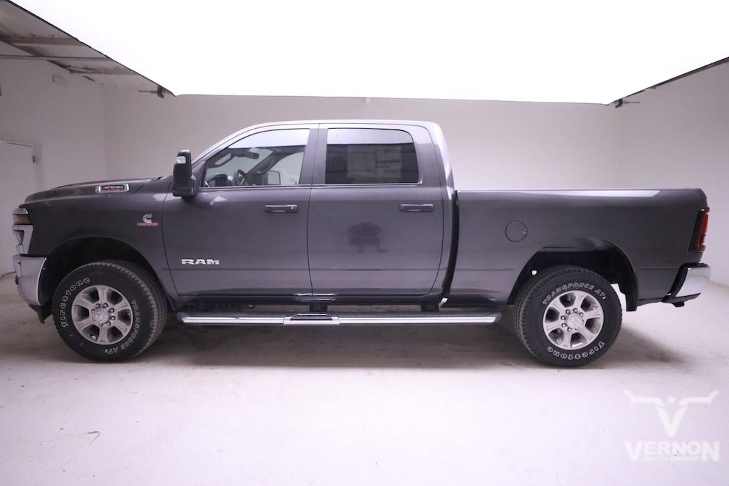 New 2025 Ram 3500 BIG HORN CREW CAB 4X4 6'4 BOX Pickup