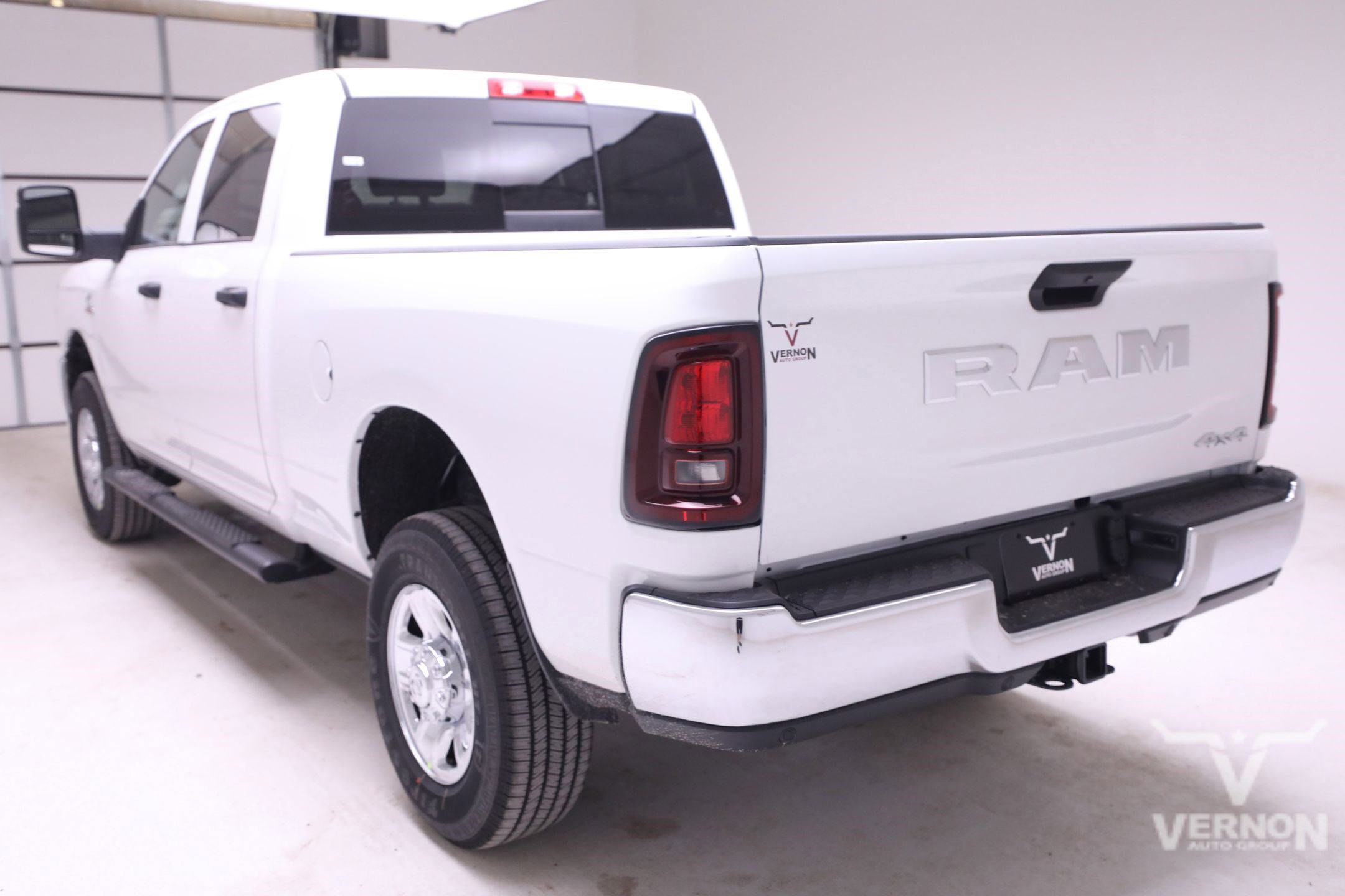 2025 Ram 2500 Tradesman photo 3