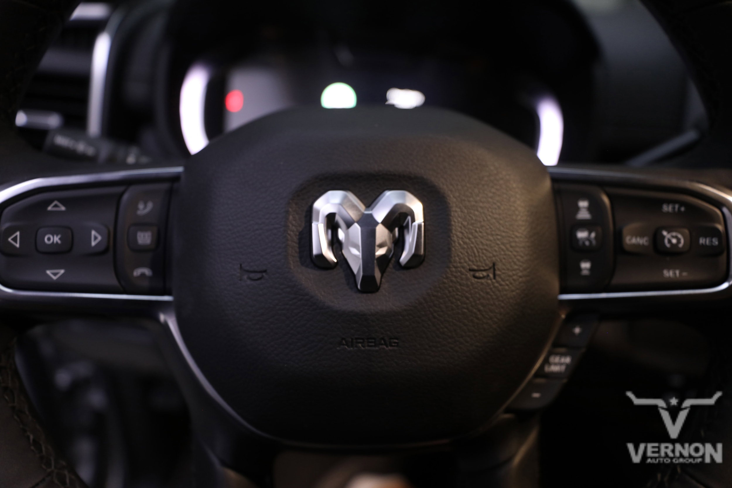 2026 RAM 3500 Laramie - Photo 22