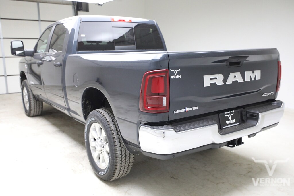 New 2026 Ram 2500 LONE STAR CREW CAB 4X4 6'4 BOX Pickup