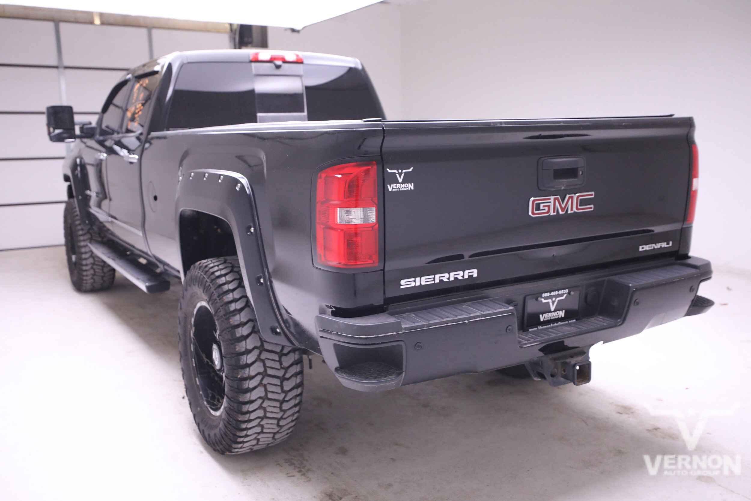 2019 Gmc Sierra 3500 HD Denali photo 2