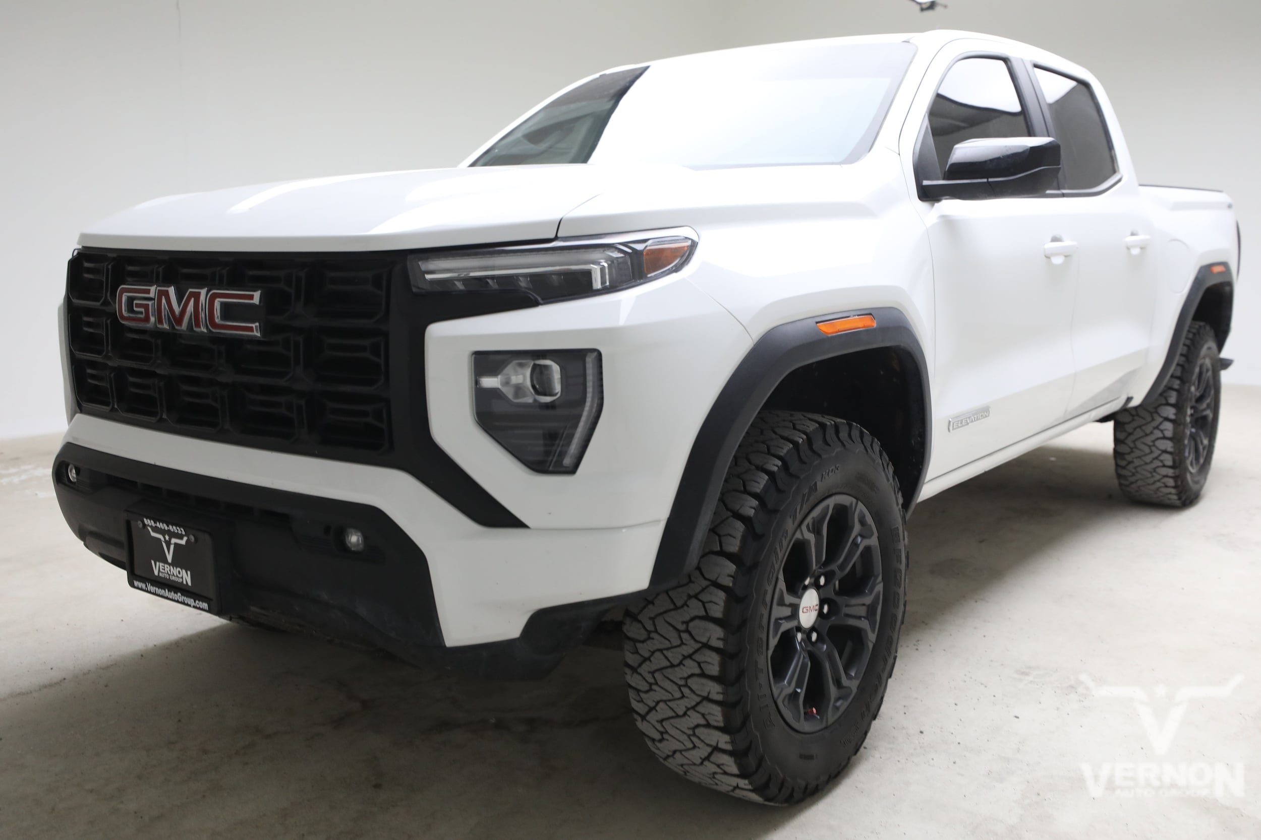 Used 2024 GMC Canyon Elevation