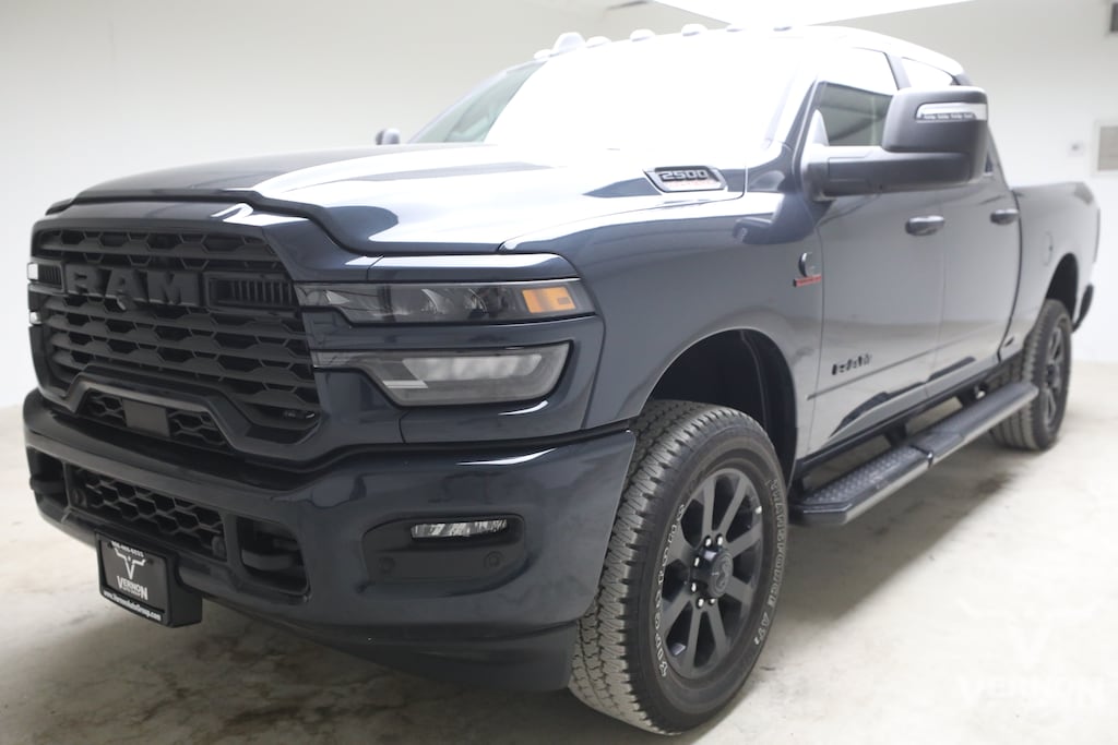 New 2026 Ram 2500 LONE STAR CREW CAB 4X4 6'4 BOX Pickup