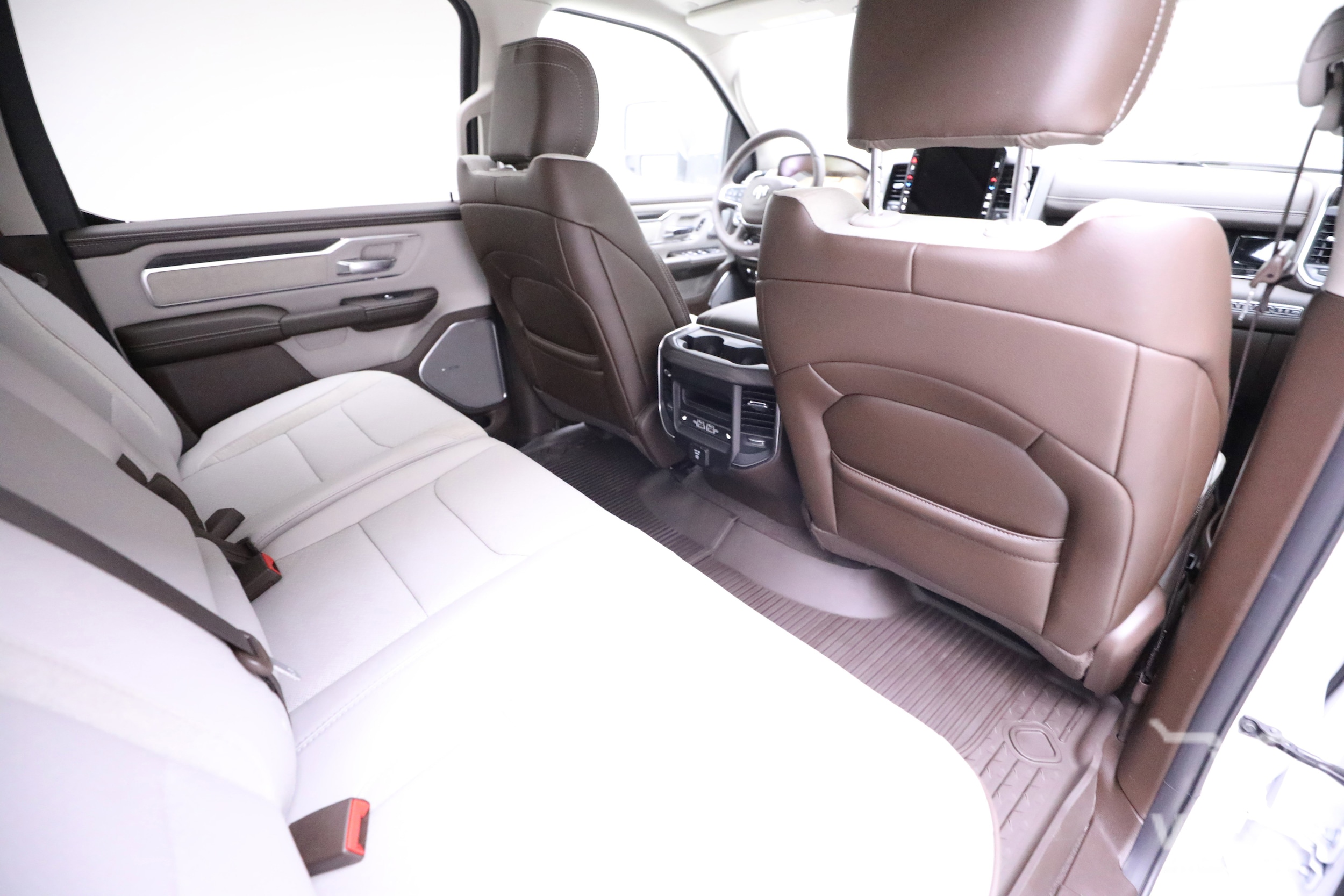 2026 RAM 1500 Laramie - Photo 12