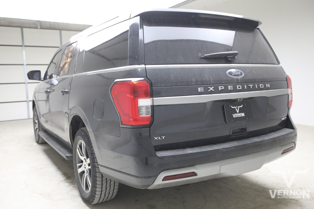 Used 2024 Ford Expedition Max XLT SUV