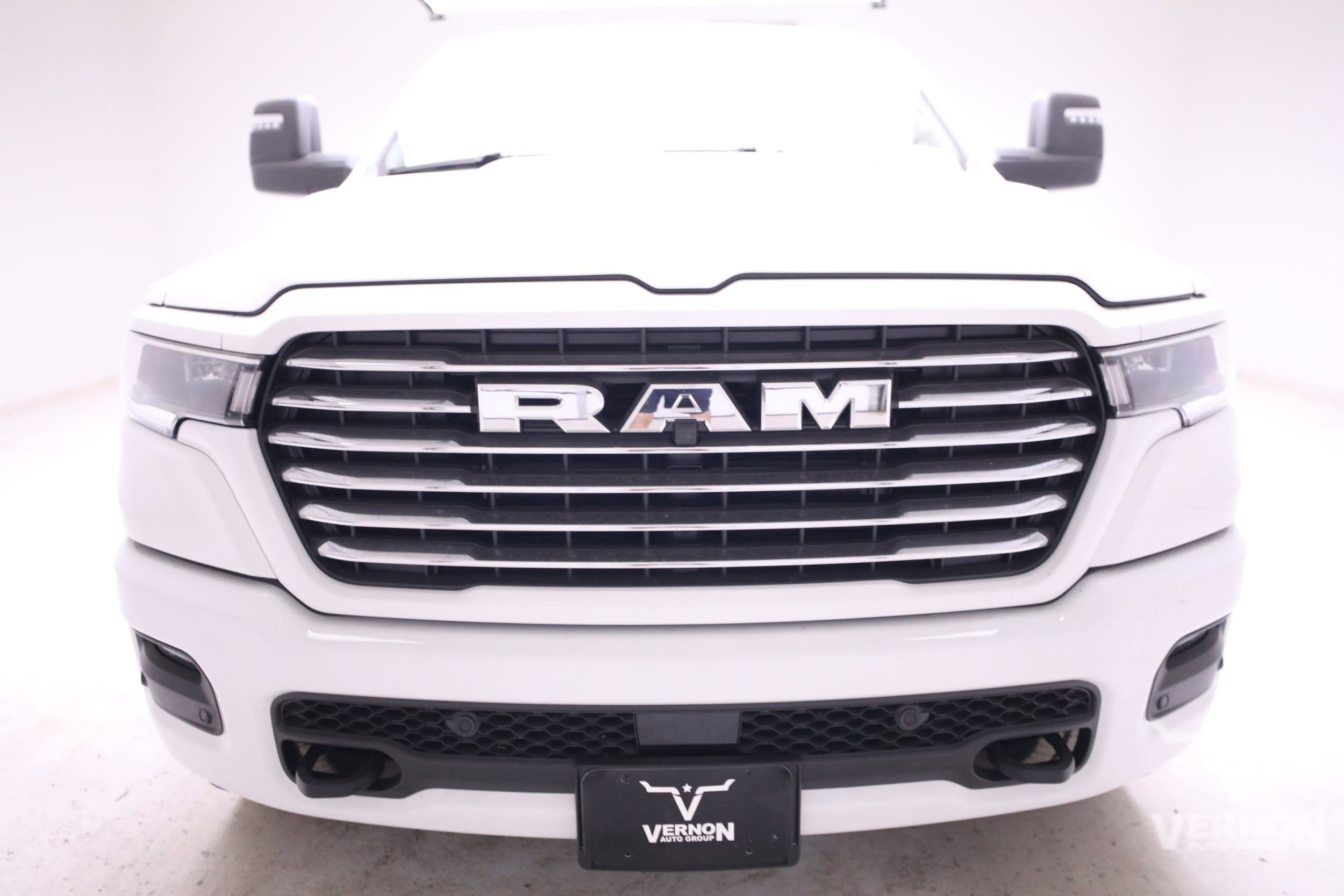 2026 RAM 1500 Laramie - Photo 8