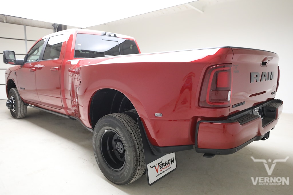 New 2026 Ram 3500 LARAMIE CREW CAB 4X4 8' BOX Pickup