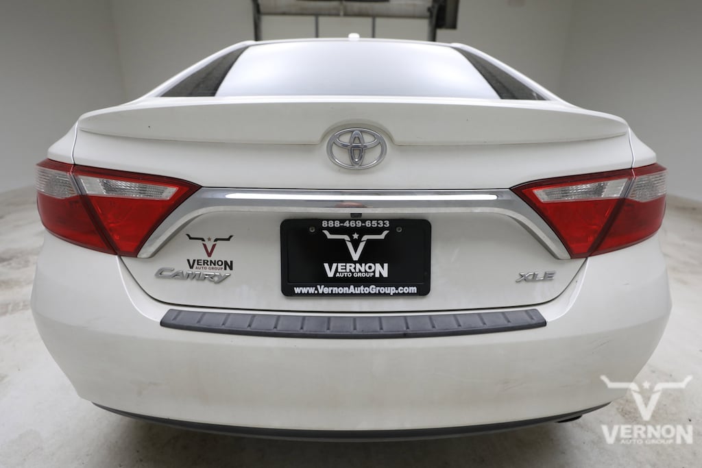 Used 2017 Toyota Camry XLE Sedan