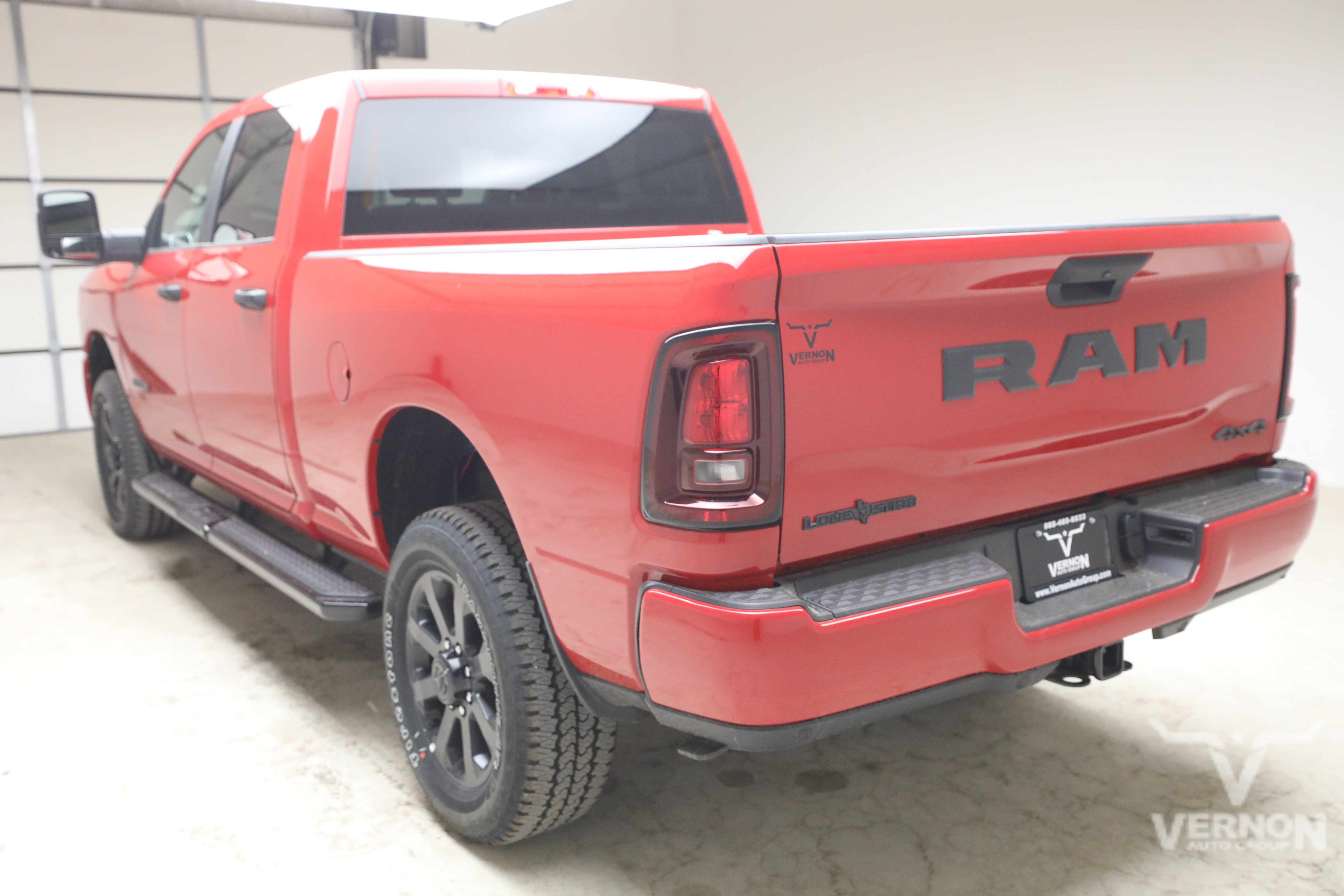 New 2026 Ram 2500 LONE STAR CREW CAB 4X4 6'4 BOX Pickup
