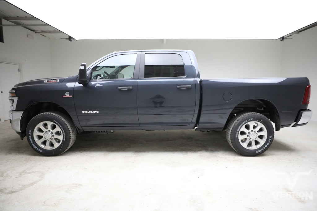 New 2026 Ram 2500 LONE STAR CREW CAB 4X4 6'4 BOX Pickup