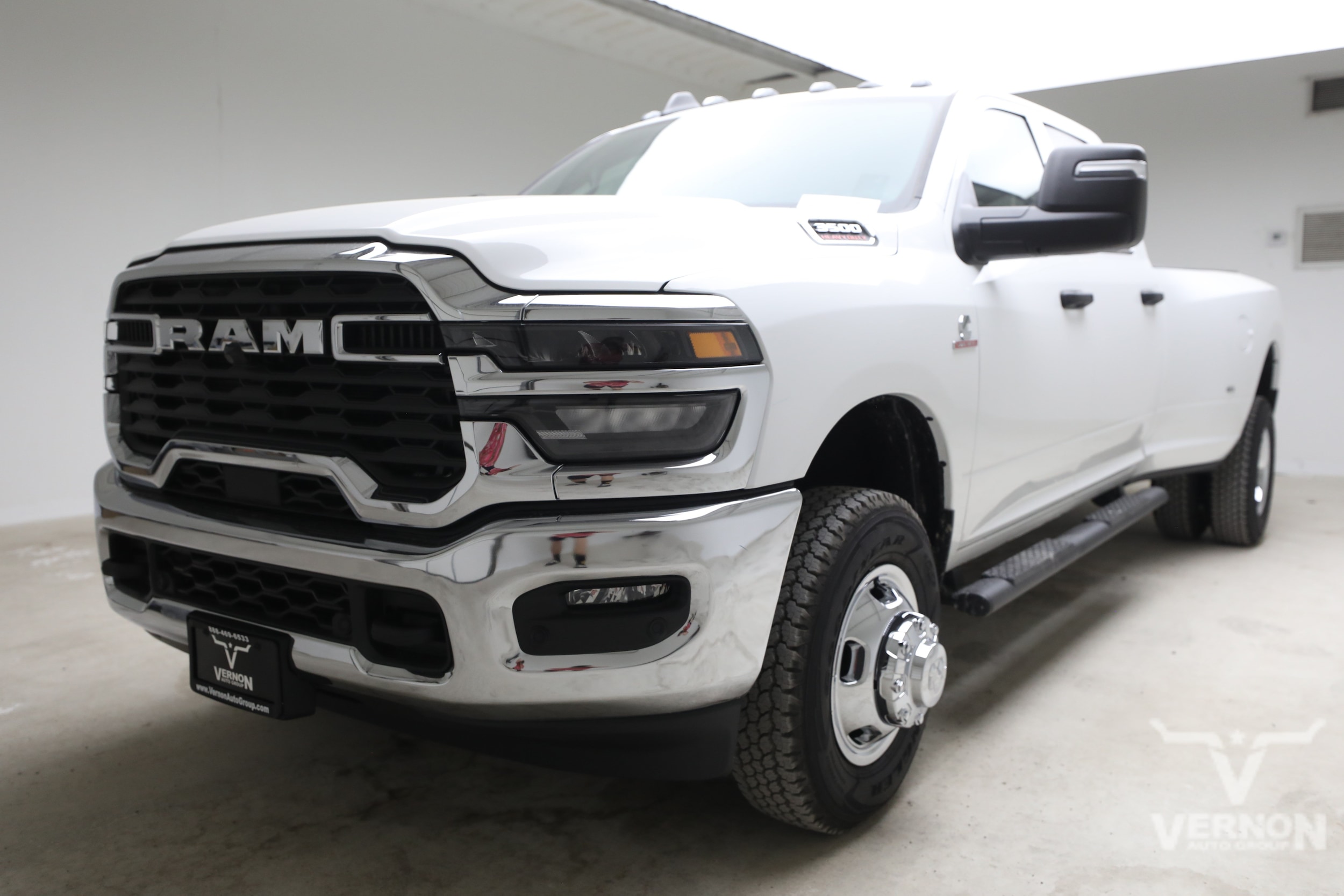 New 2026 Ram 3500 TRADESMAN CREW CAB 4X4 8' BOX