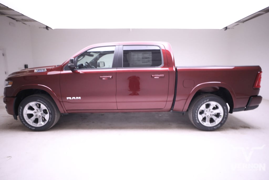 New 2025 Ram 1500 LONE STAR CREW CAB 4X4 5'7 BOX Pickup