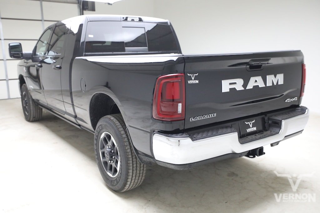 New 2026 Ram 3500 LARAMIE MEGA CAB 4X4 6'4 BOX Pickup
