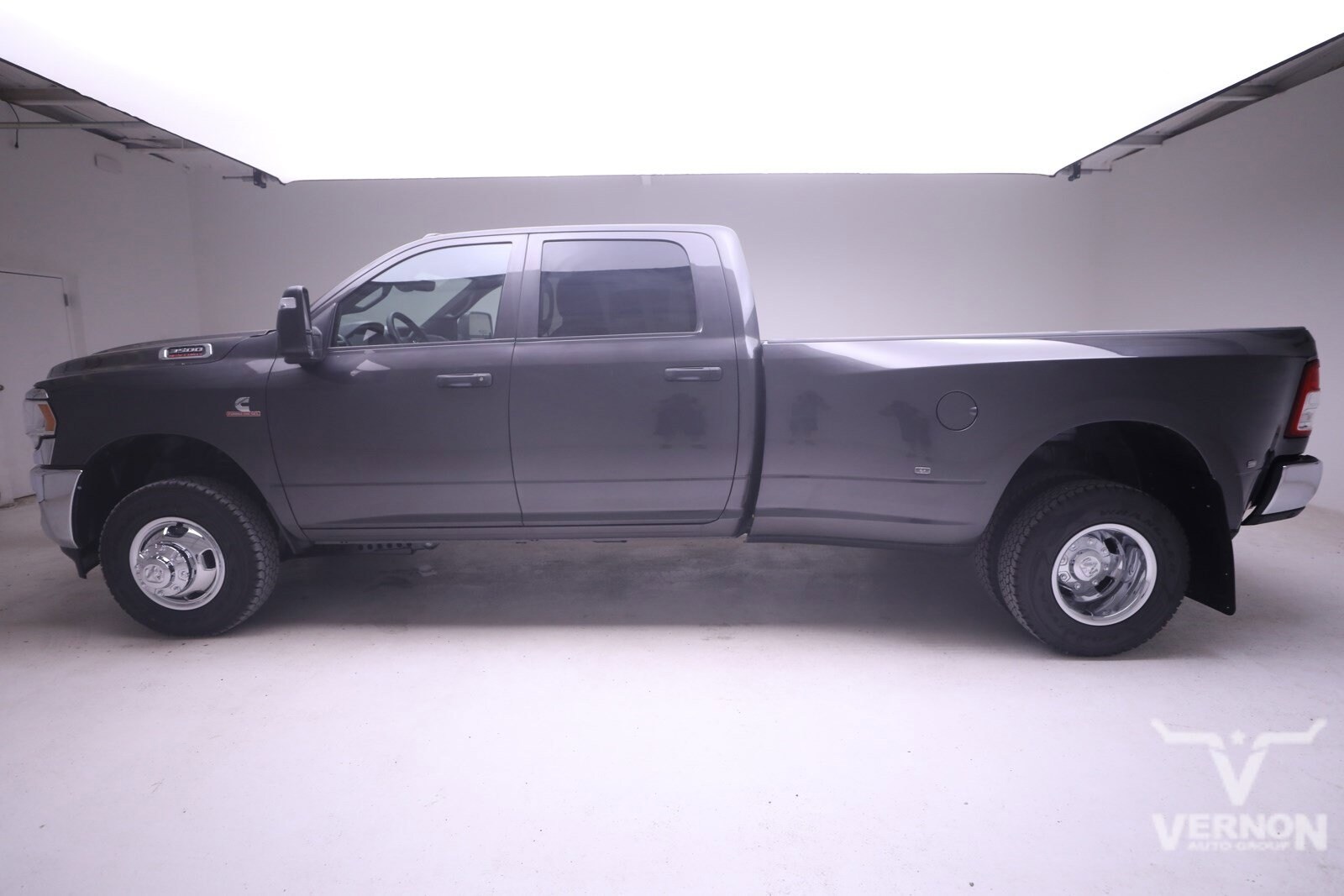 2024 Ram 3500 Tradesman photo 4
