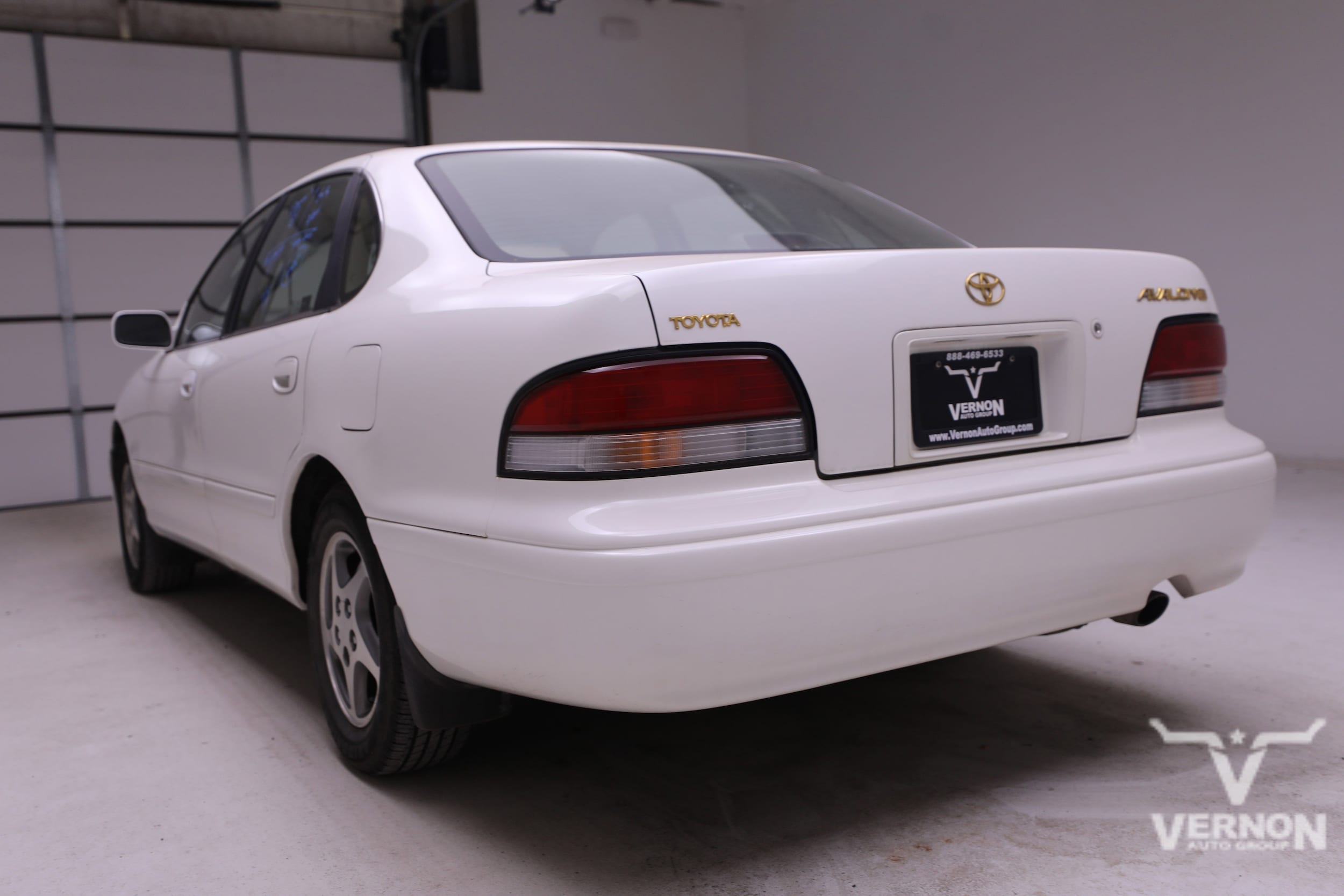 Used 1997 Toyota Avalon XL with VIN 4T1BF12B0VU197503 for sale in Vernon, TX