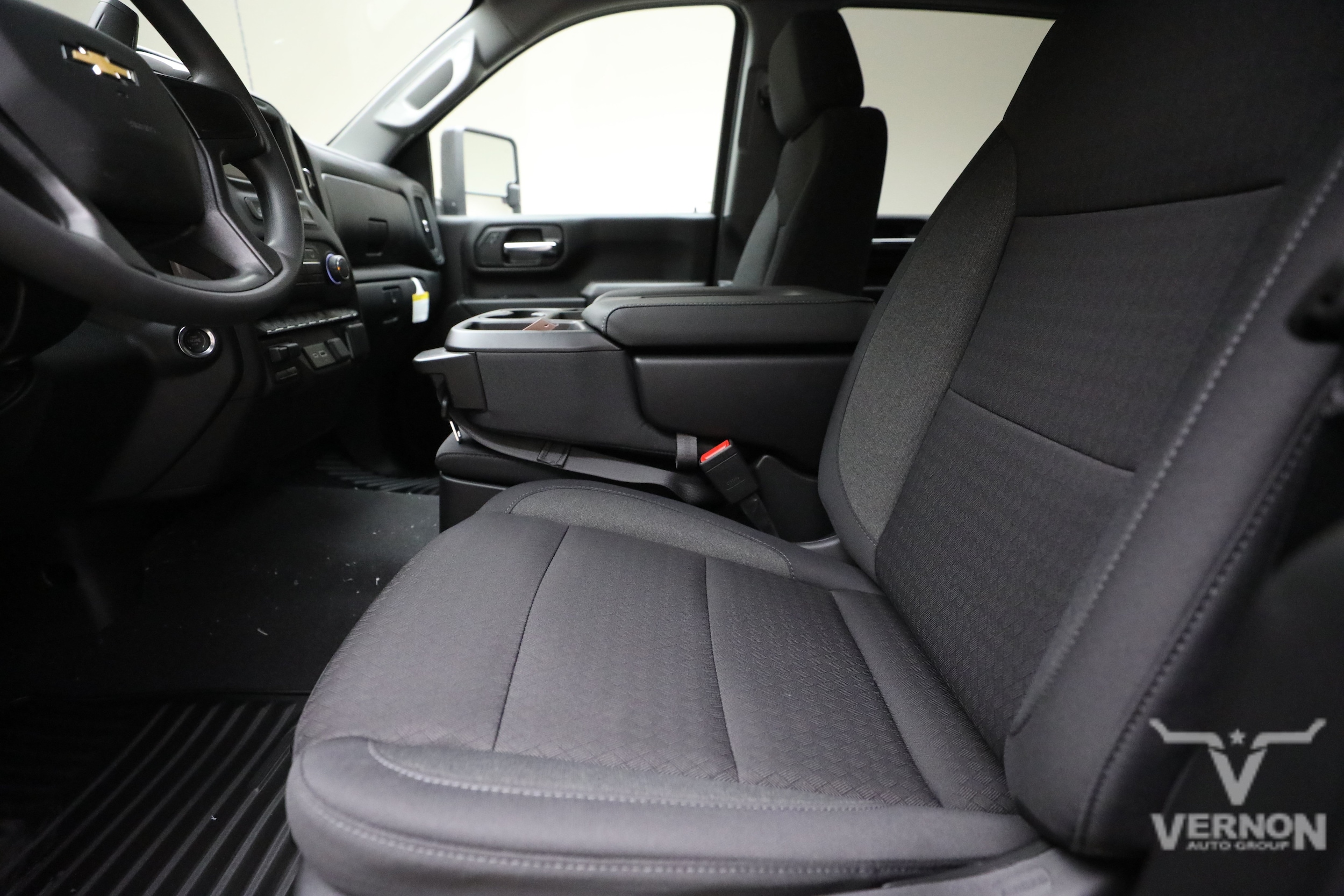 2026 Chevrolet Silverado 2500 HD Custom - Photo 10