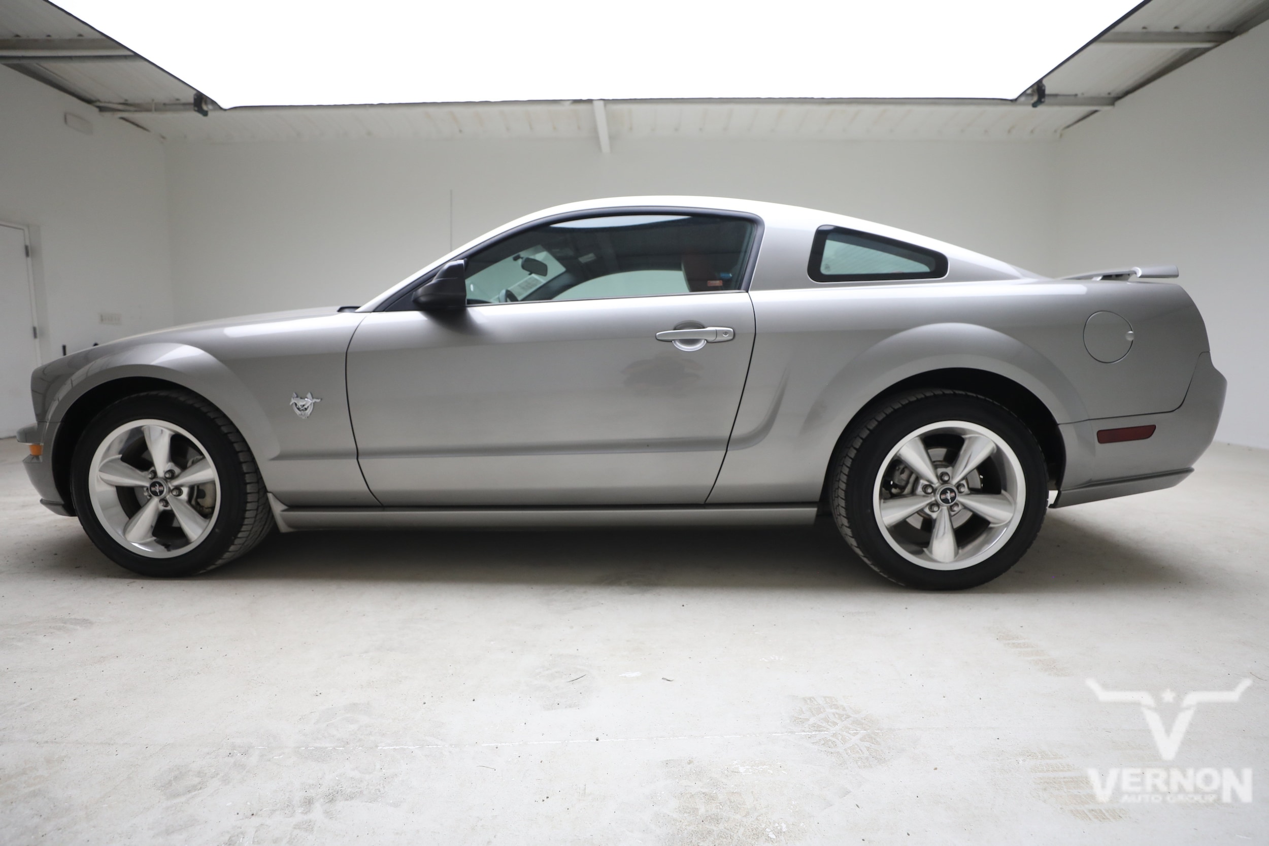 Used 2009 Ford Mustang GT Premium with VIN 1ZVHT82HX95101684 for sale in Vernon, TX