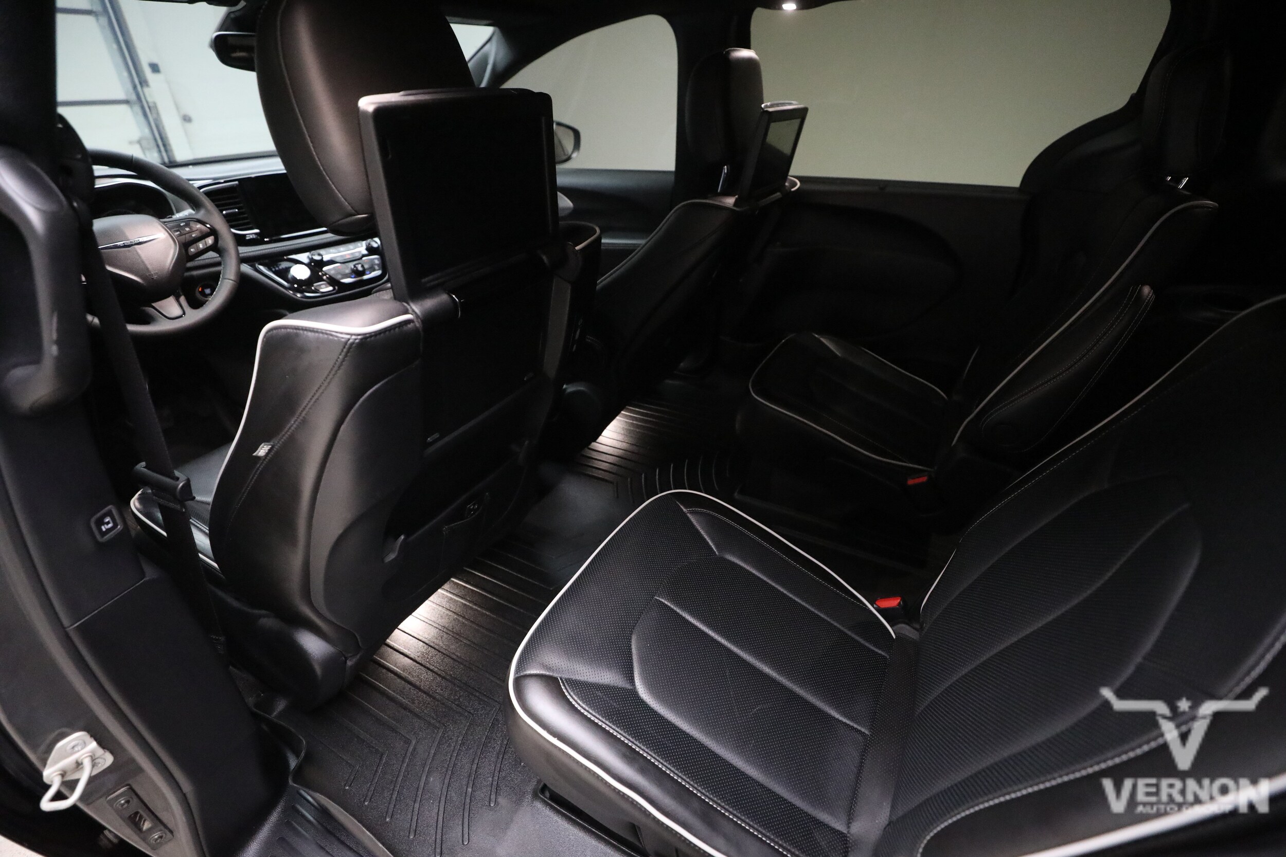 2022 Chrysler Pacifica Limited - Photo 9