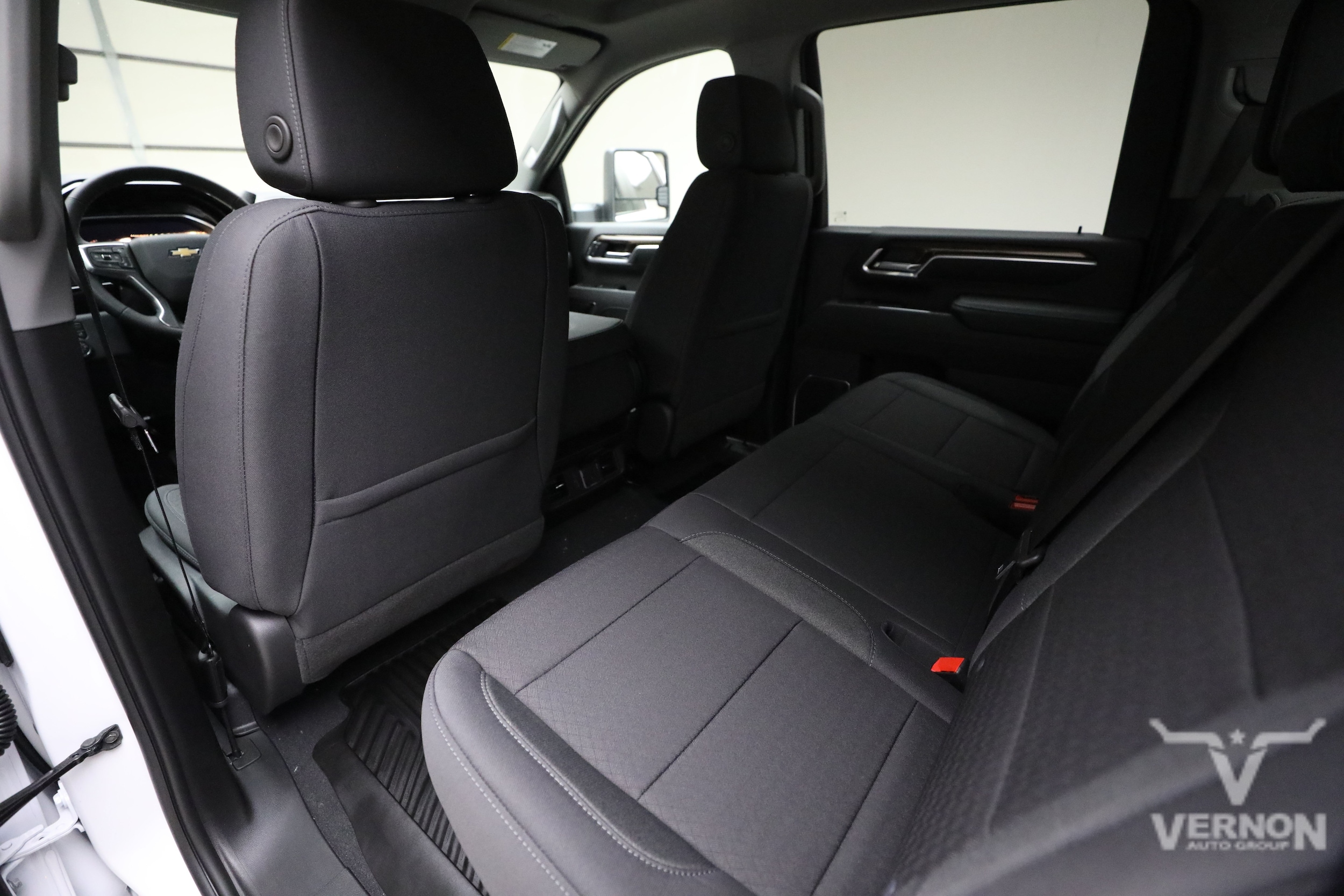 2026 Chevrolet Silverado 3500 HD LT - Photo 9