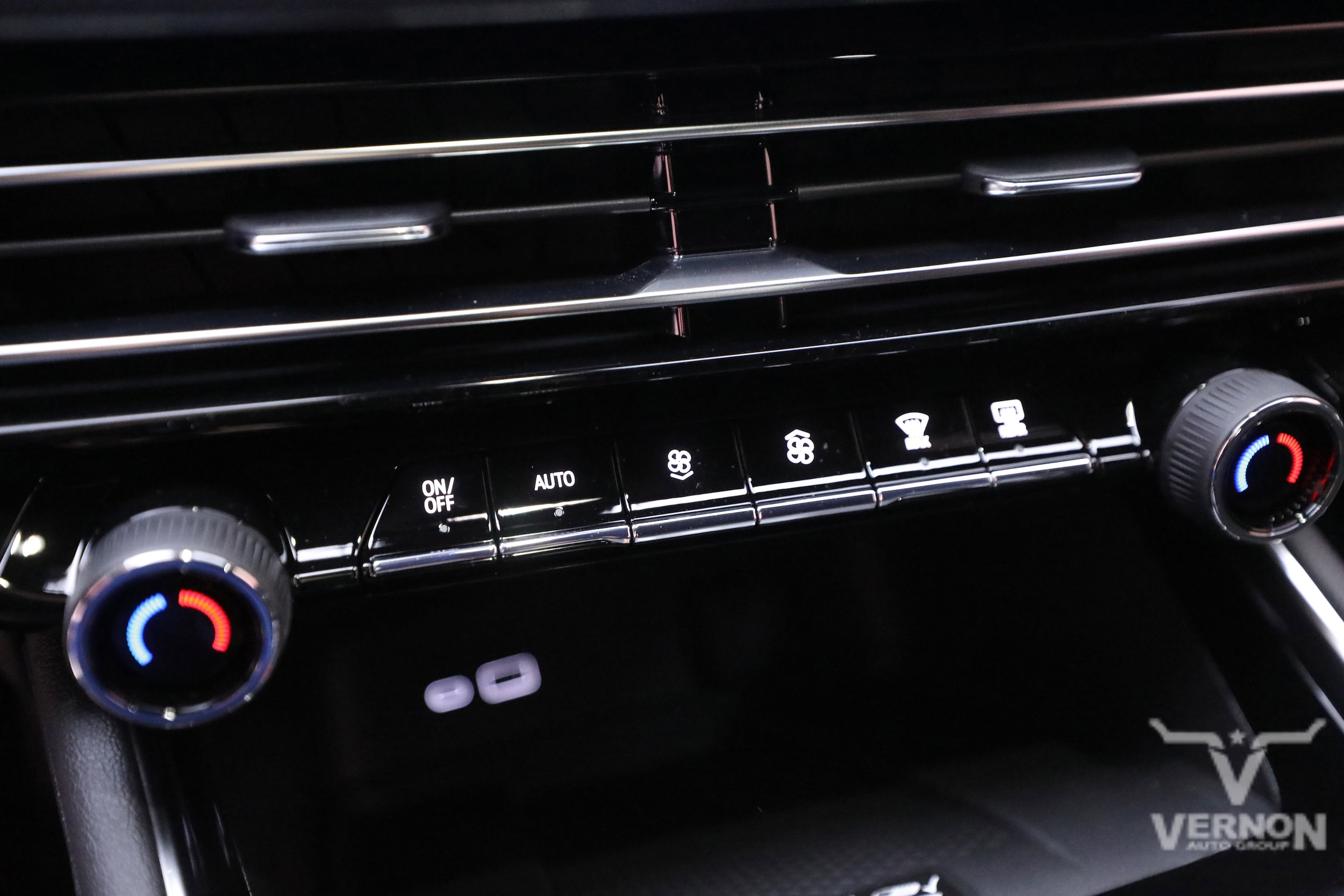 2026 Chevrolet Traverse High Country - Photo 24
