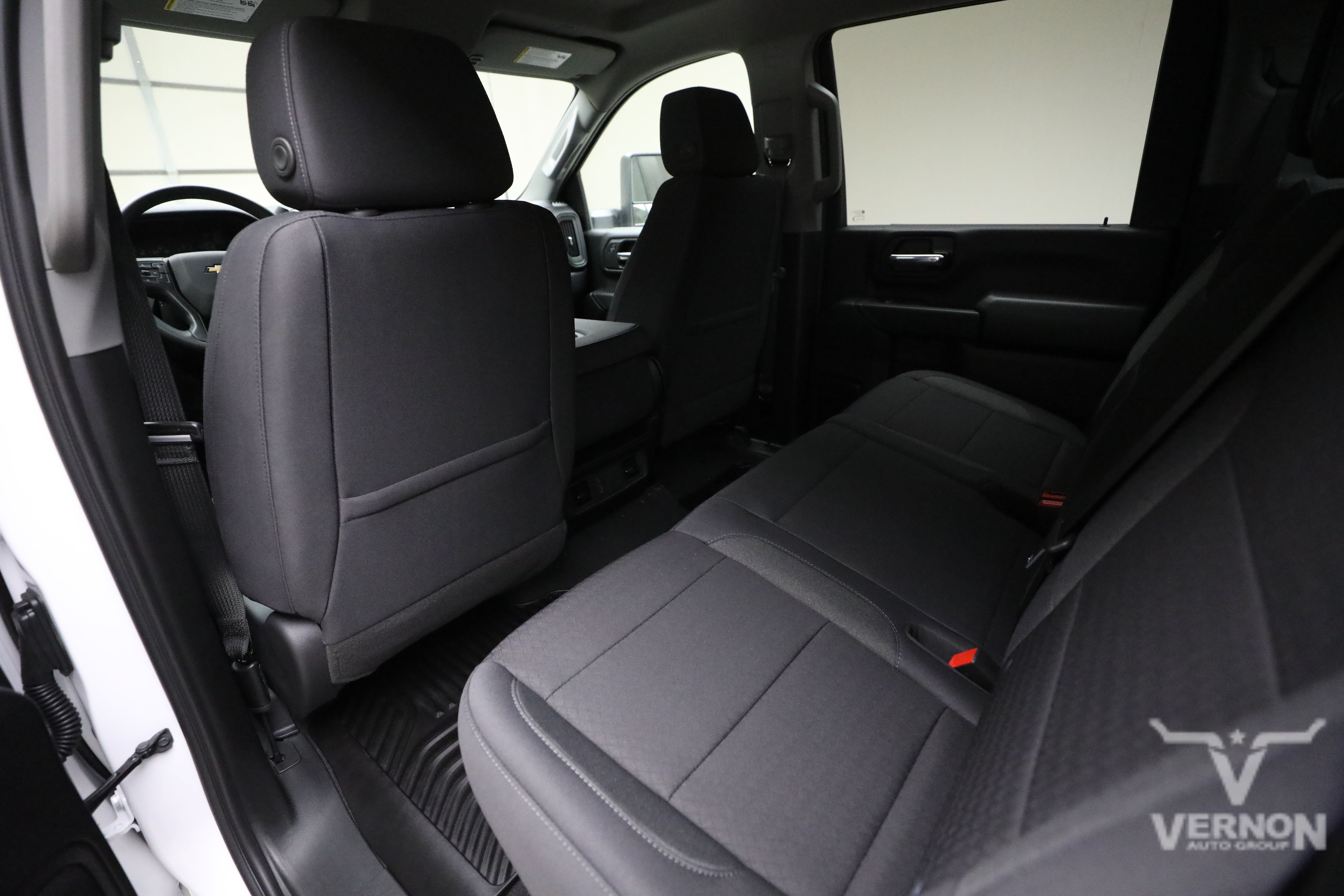 2026 Chevrolet Silverado 2500 HD Custom - Photo 9