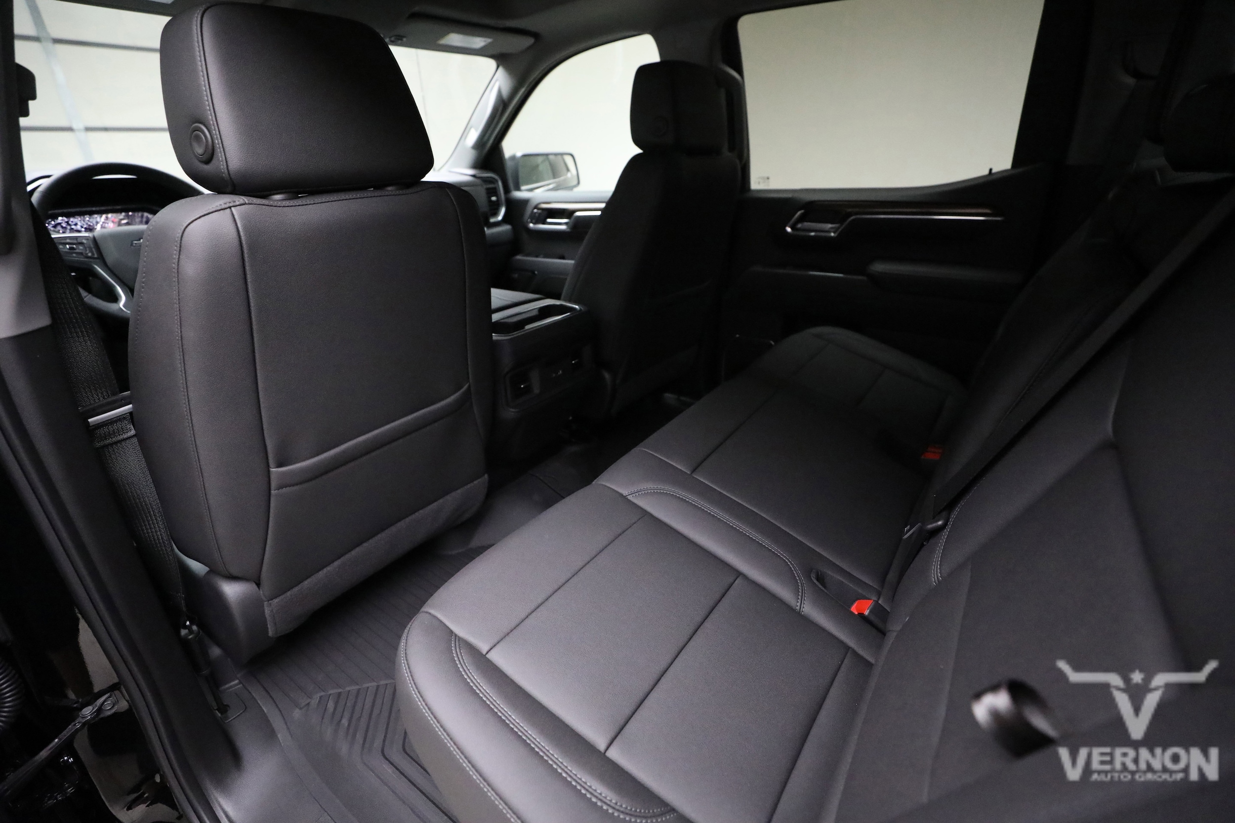 2026 Chevrolet Silverado 1500 LT Trail Boss - Photo 9