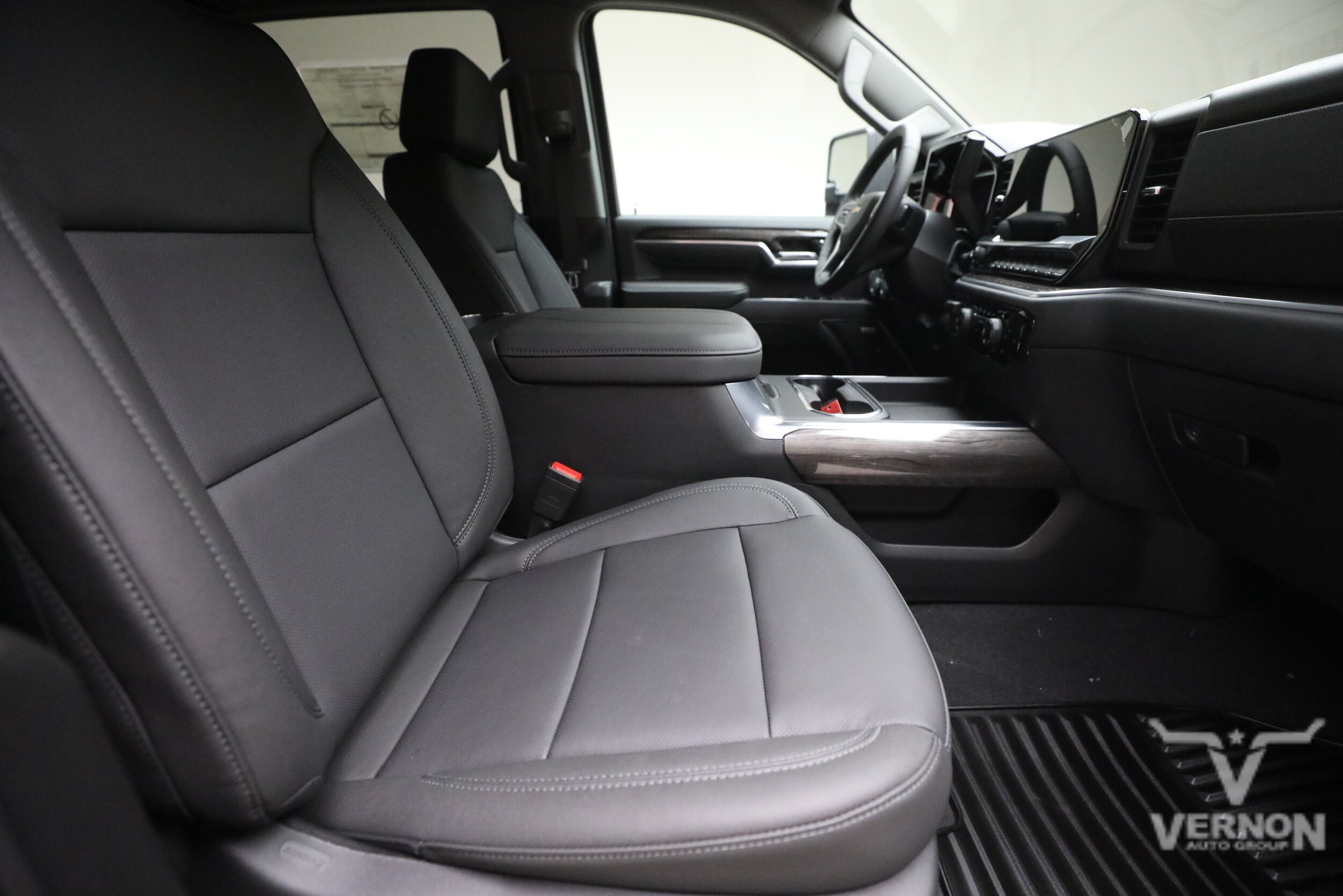 2026 Chevrolet Silverado 3500 HD LTZ - Photo 11