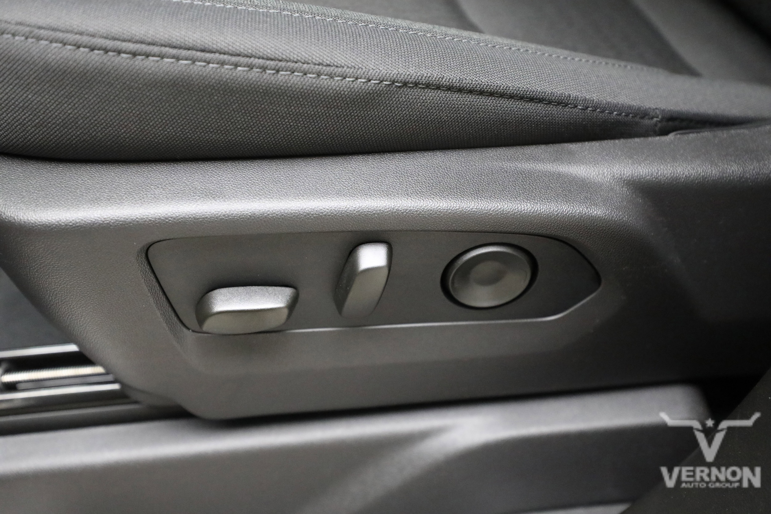 2026 Chevrolet Silverado 1500 LT - Photo 14