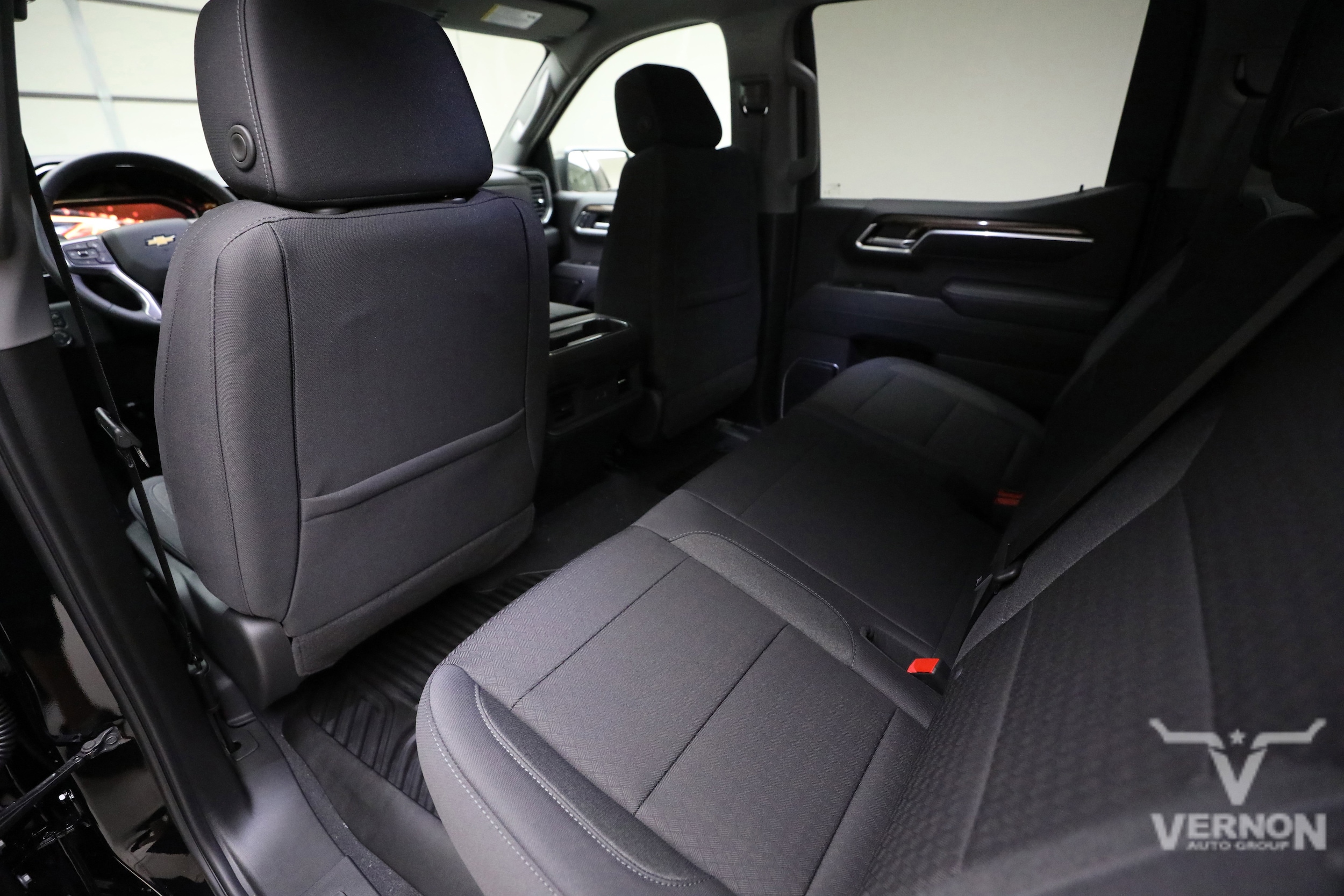 2026 Chevrolet Silverado 1500 LT - Photo 9