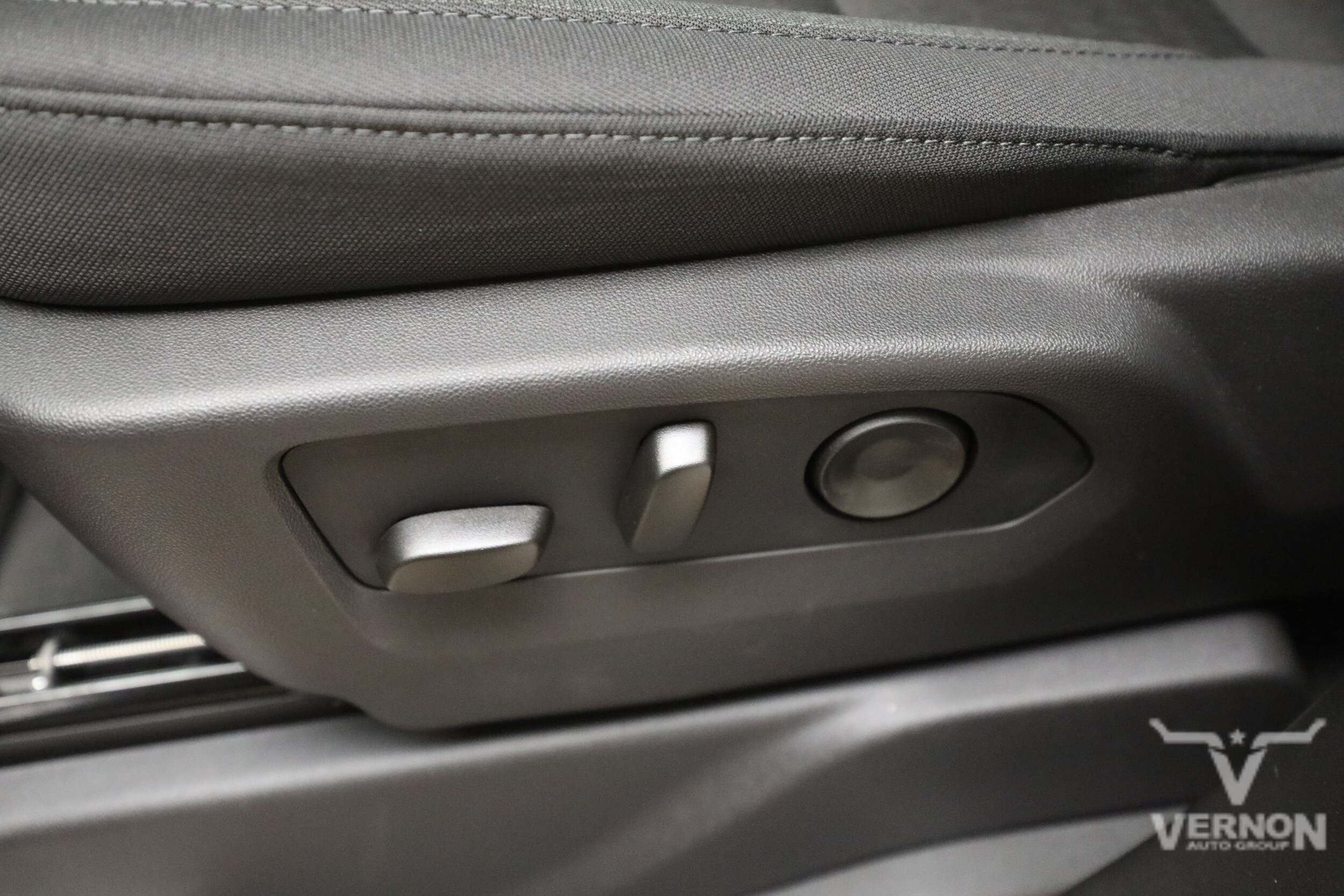 2026 Chevrolet Silverado 1500 LT - Photo 14
