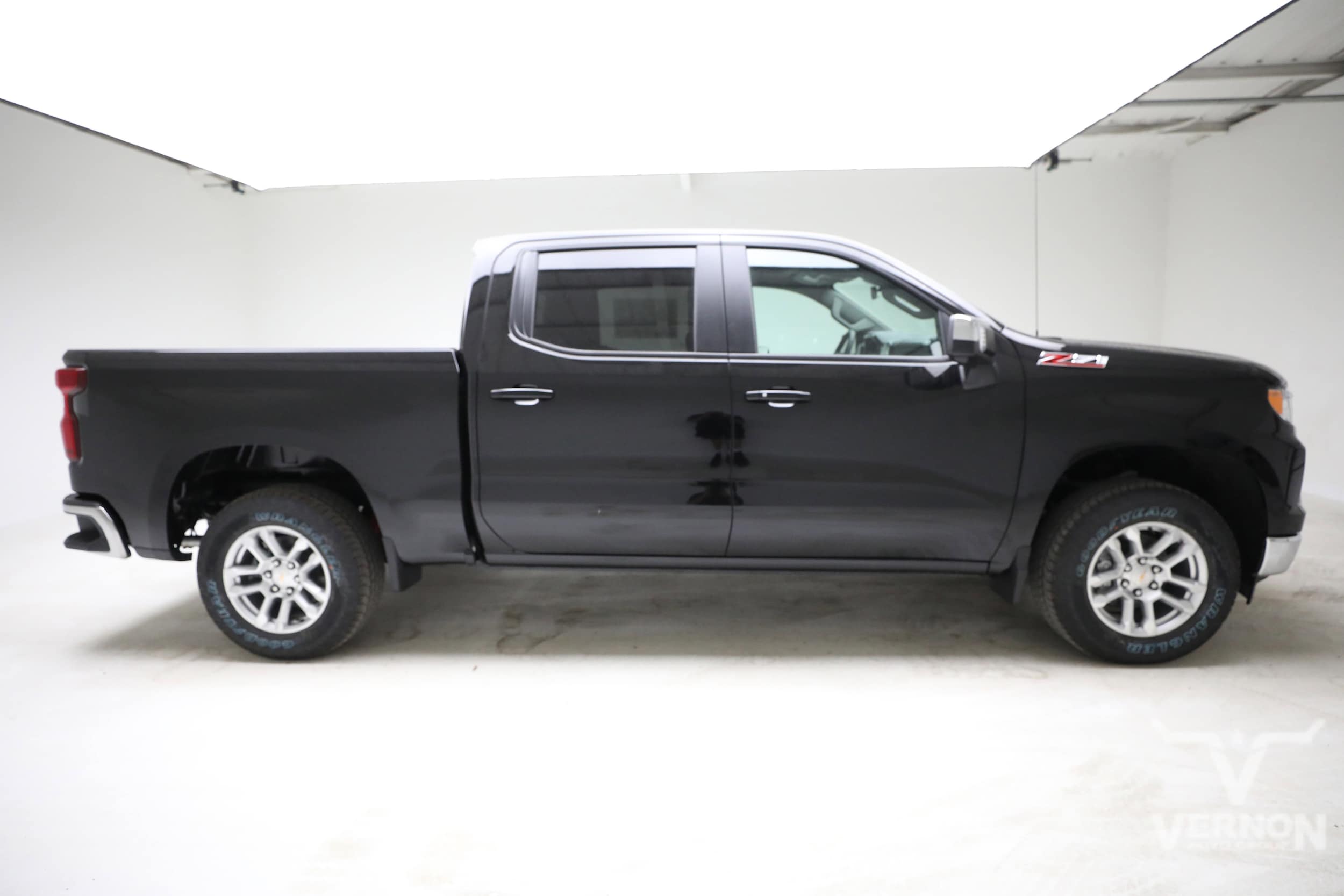 2026 Chevrolet Silverado 1500 LT - Photo 6