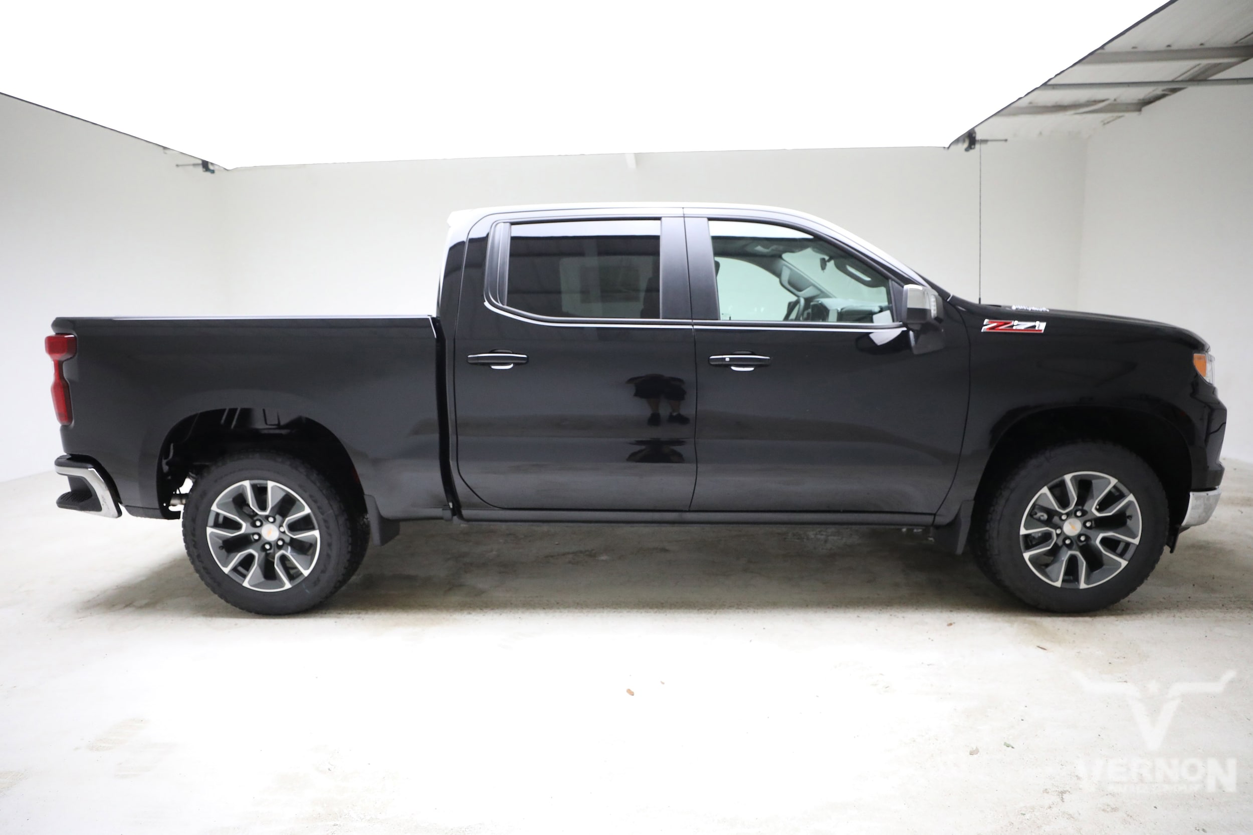 2026 Chevrolet Silverado 1500 LT - Photo 6