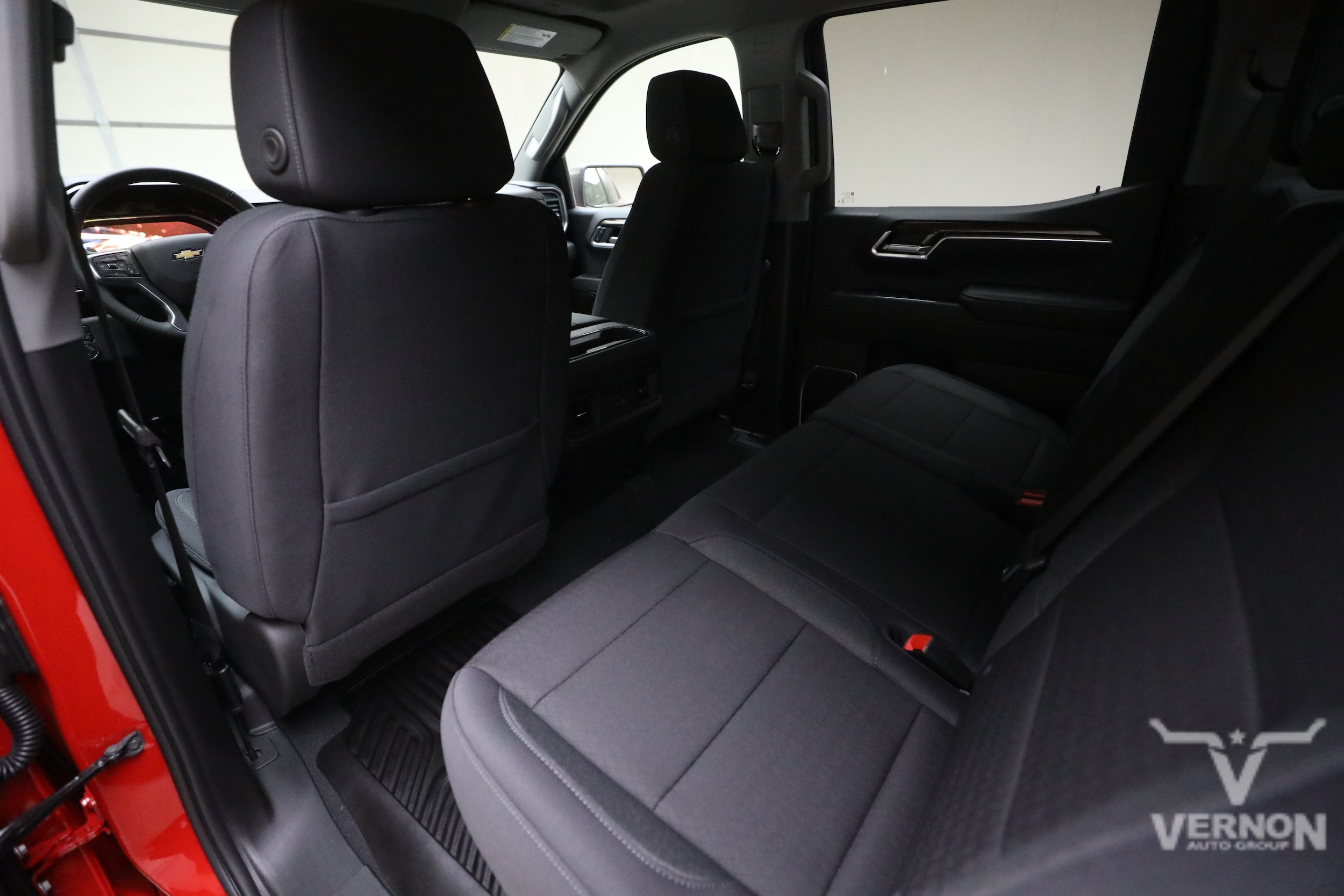 2026 Chevrolet Silverado 1500 LT - Photo 9