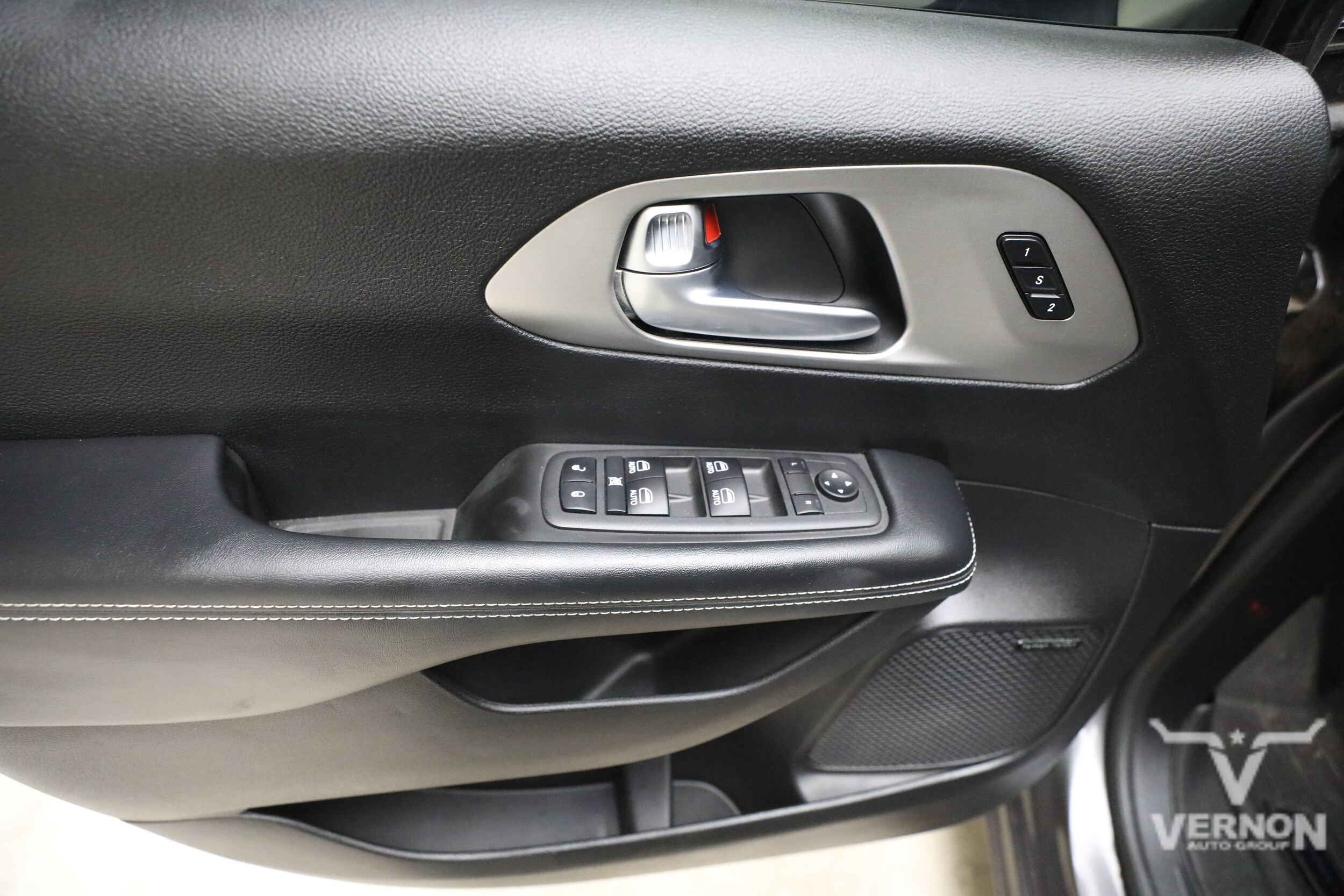 2022 Chrysler Pacifica Limited - Photo 18