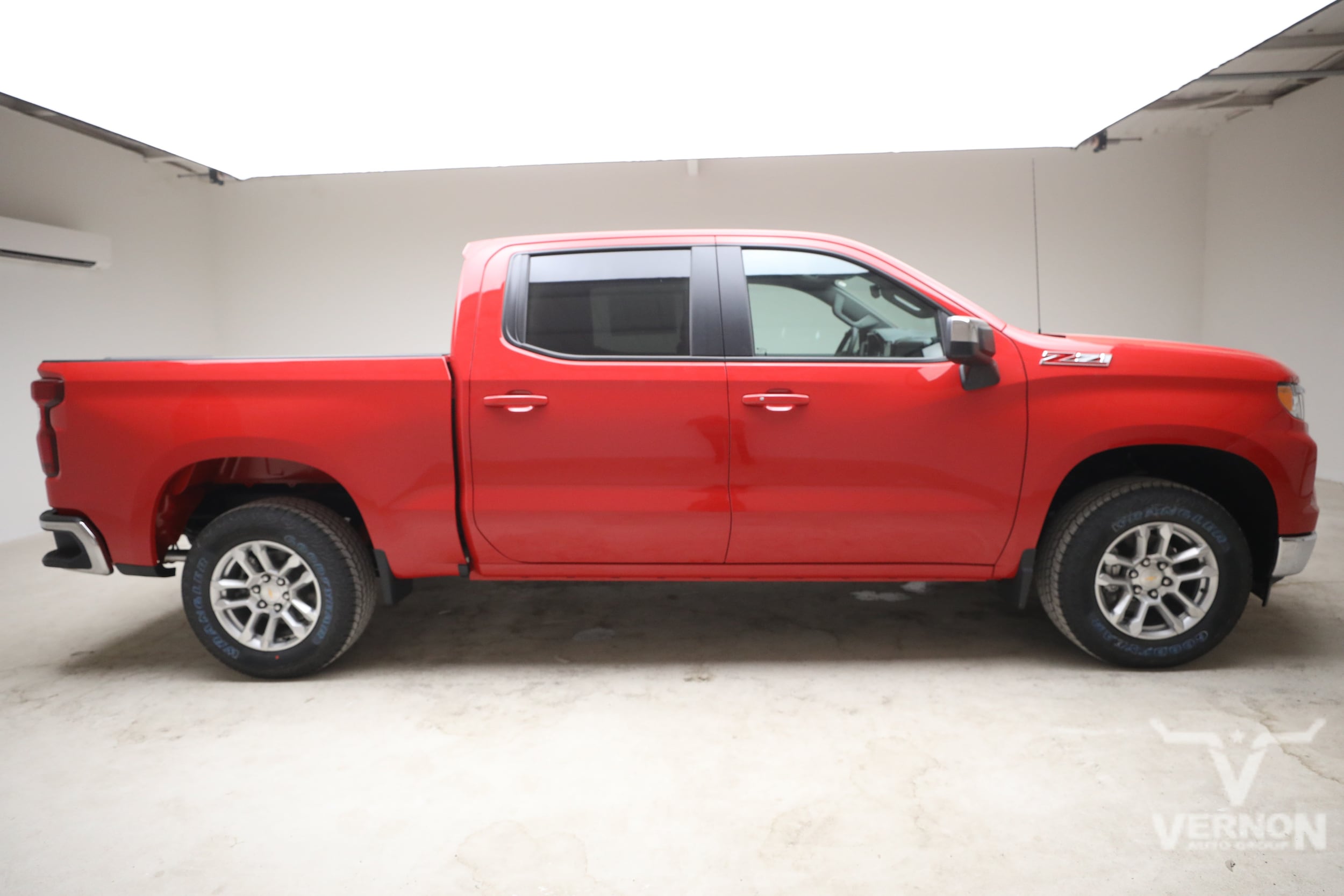 2026 Chevrolet Silverado 1500 LT - Photo 6